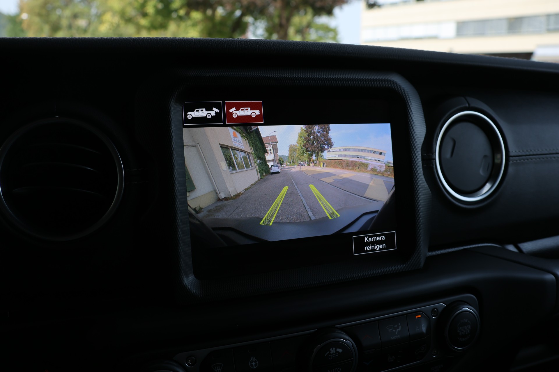 JEEP Gladiator 3.0 V6 Launch Edition-image-20