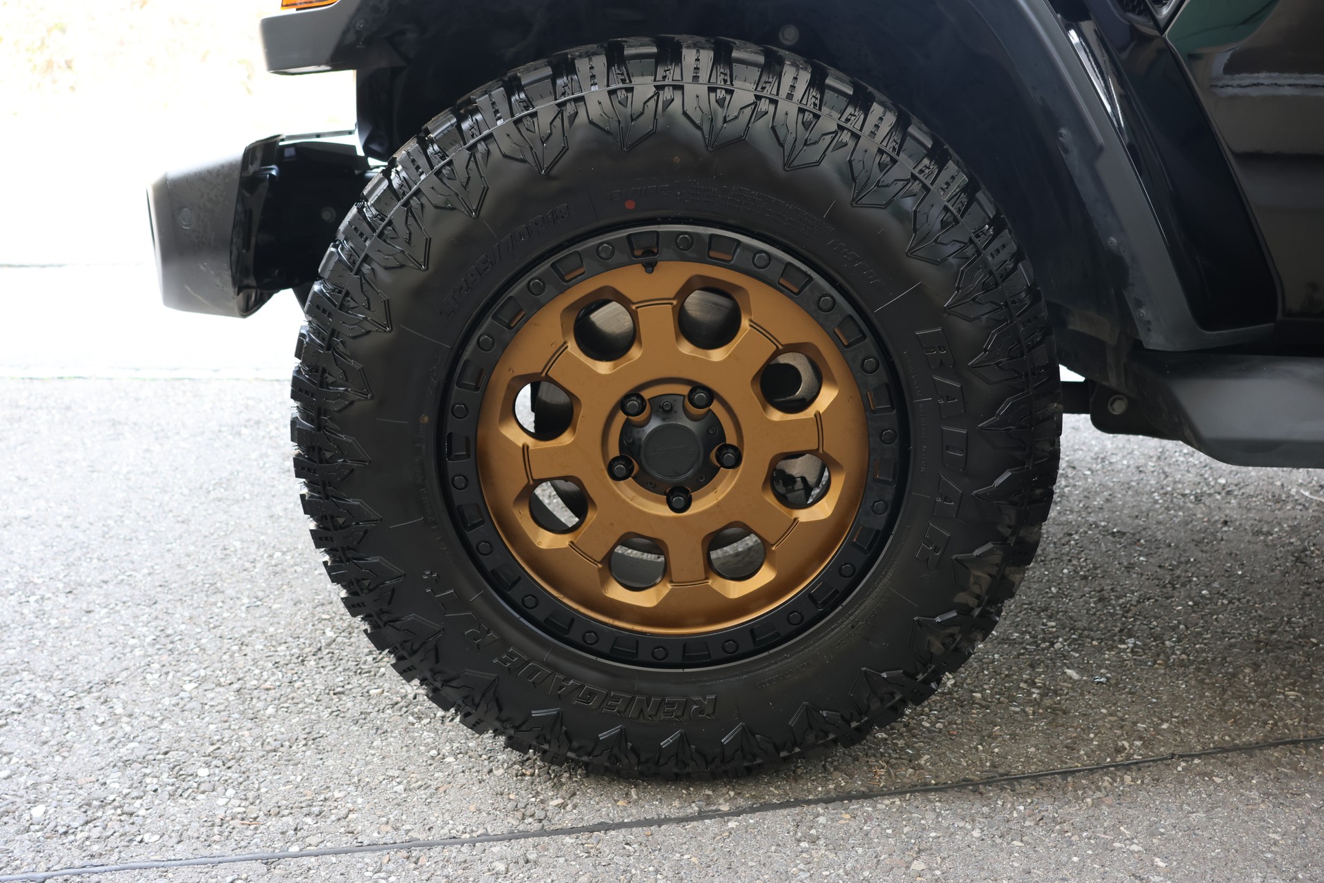 JEEP Gladiator 3.0 V6 Launch Edition-image-4