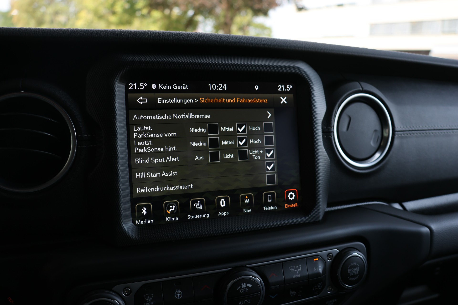 JEEP Gladiator 3.0 V6 Launch Edition-image-24