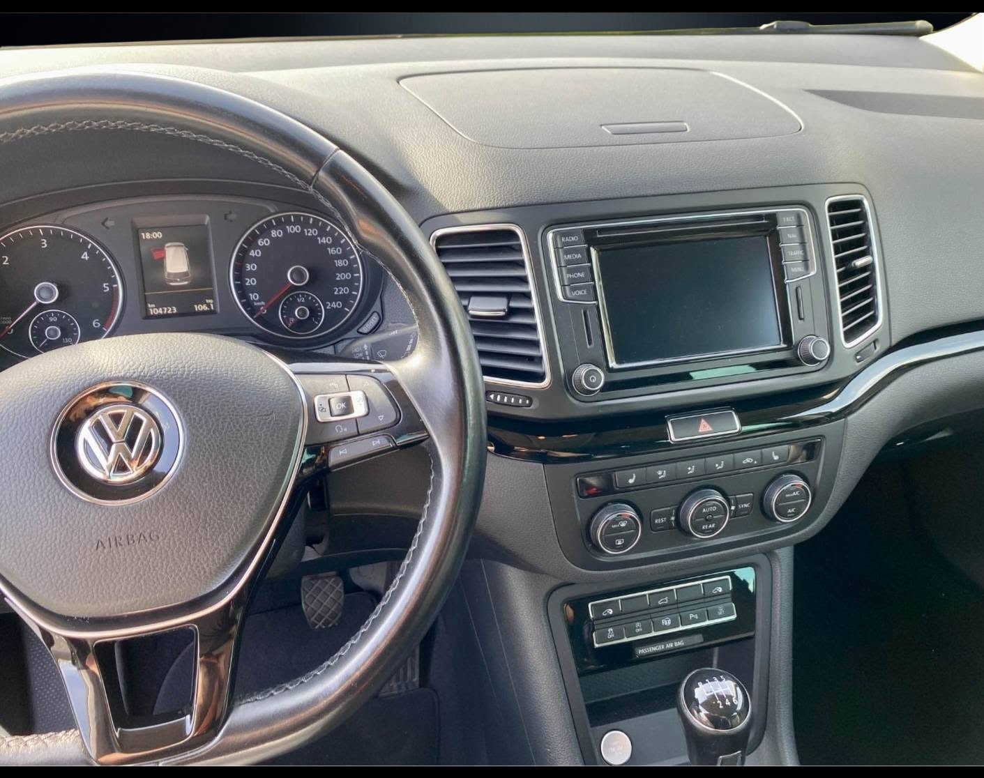 VW Sharan 2.0 TDI BMT Highline 4Motion-image-4