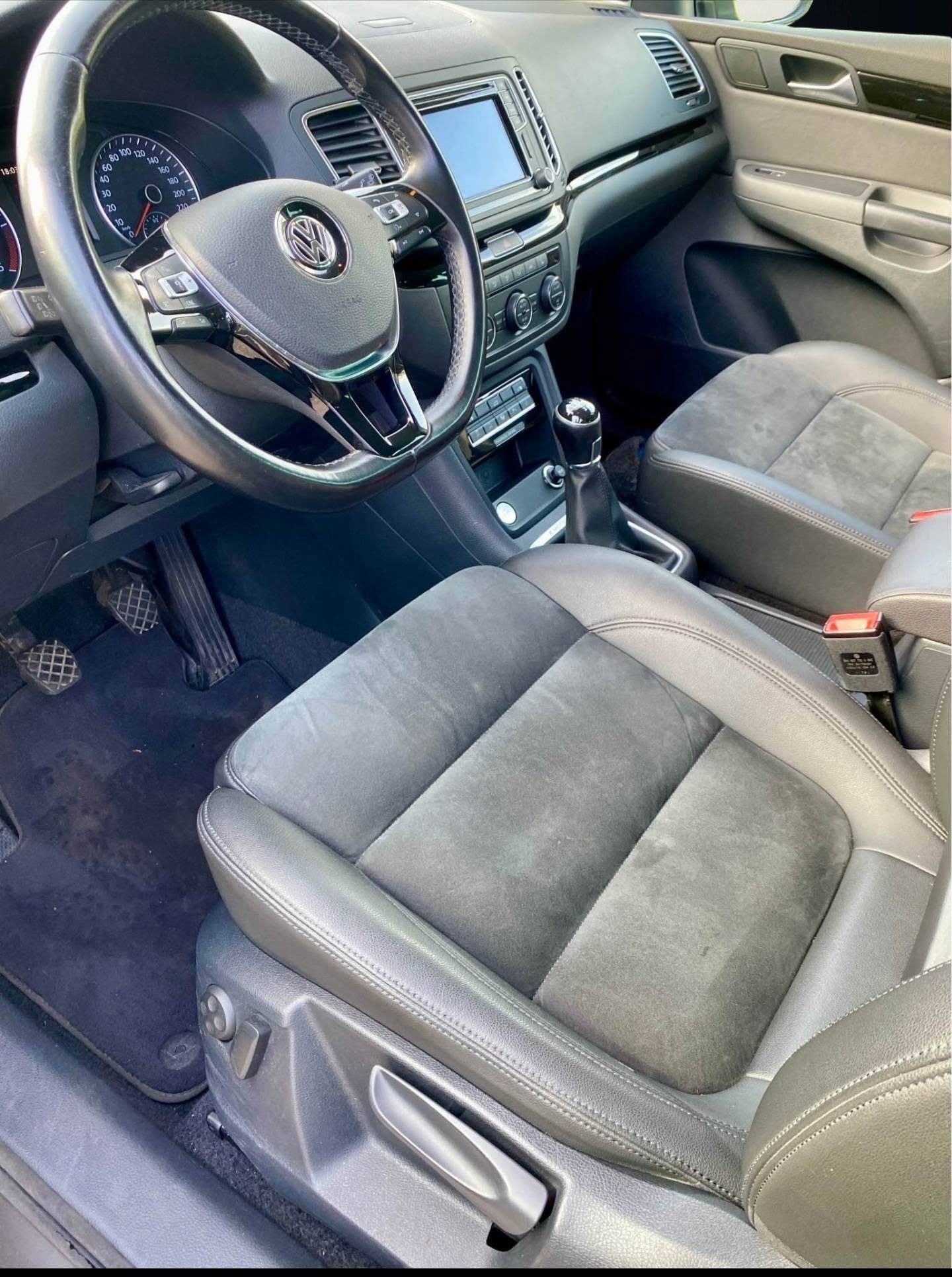 VW Sharan 2.0 TDI BMT Highline 4Motion-image-5