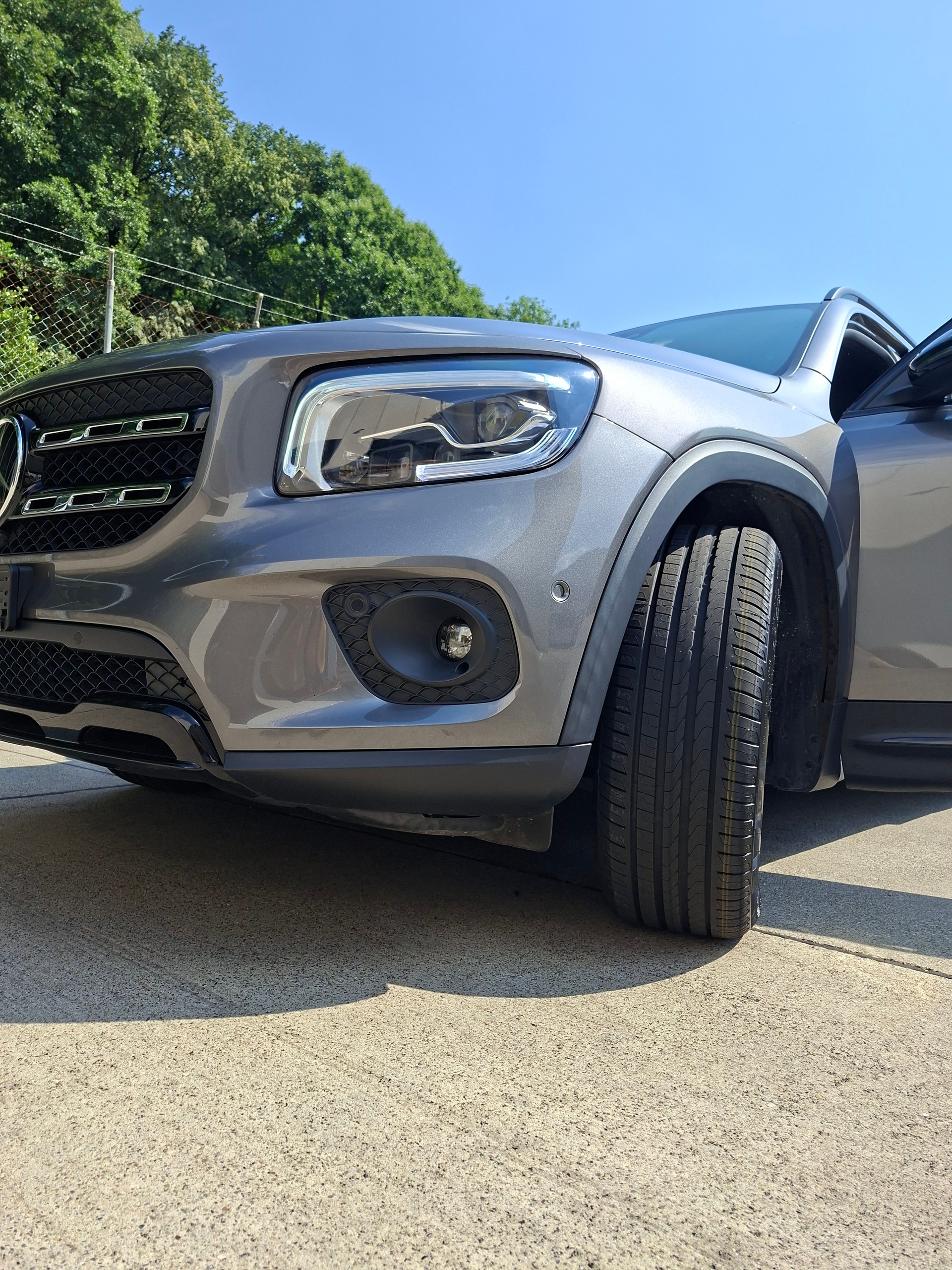 MERCEDES-BENZ GLB 220 d Progressive 4matic-image-4
