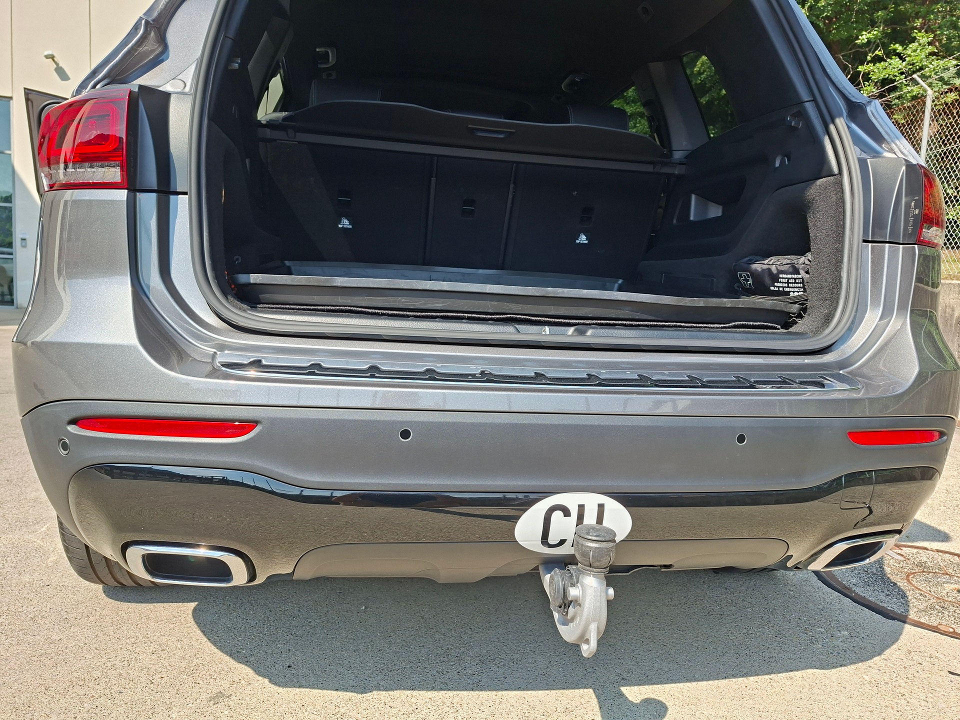 MERCEDES-BENZ GLB 220 d Progressive 4matic-image-2