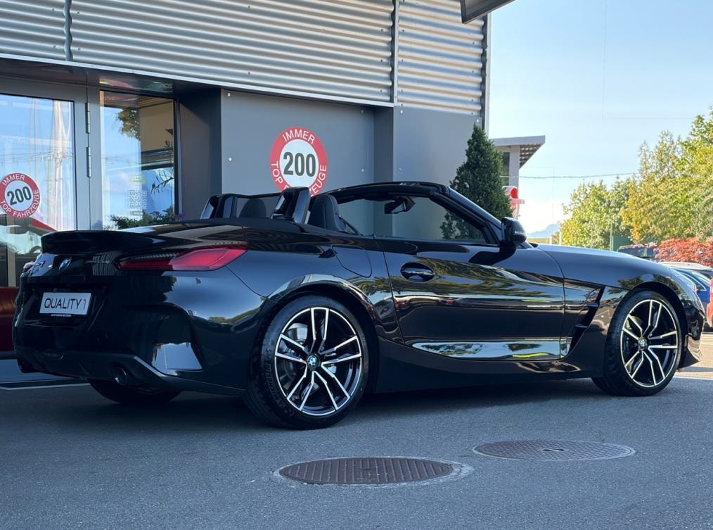 BMW Z4 sDrive 20i M Sport Steptronic-image-2