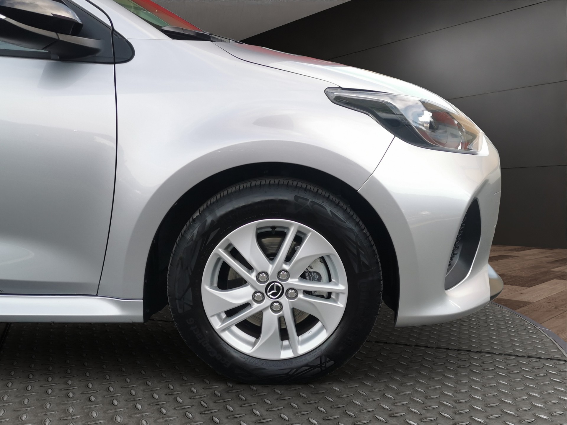 MAZDA 2 Hybrid Centre-line-image-3