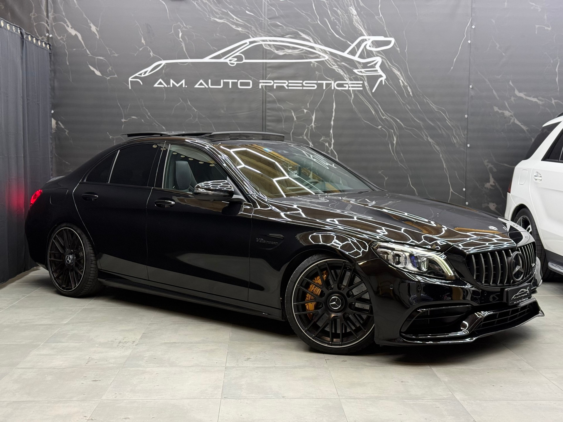 MERCEDES-BENZ C 63 S AMG Speedshift-image-2