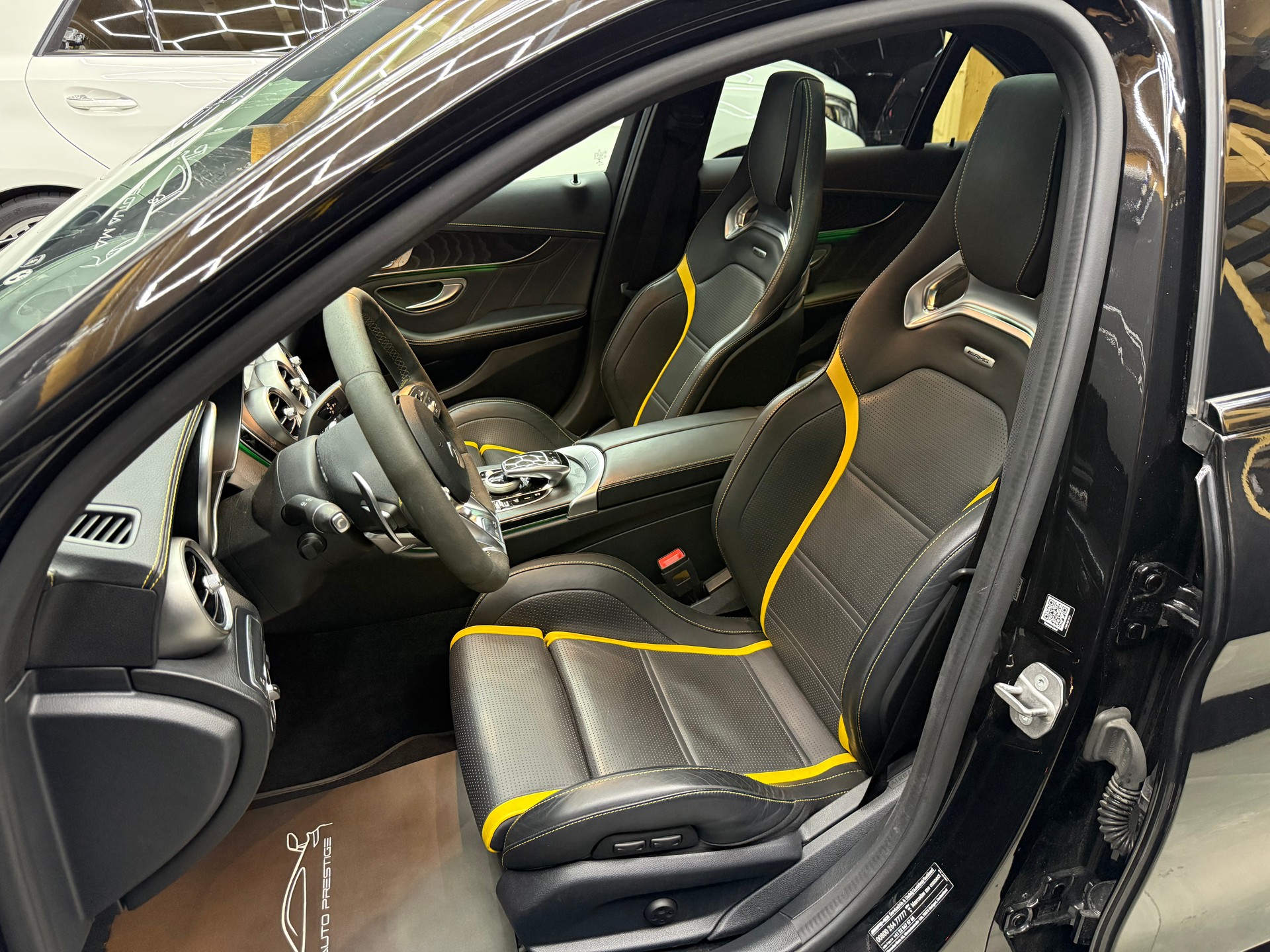 MERCEDES-BENZ C 63 S AMG Speedshift-image-7