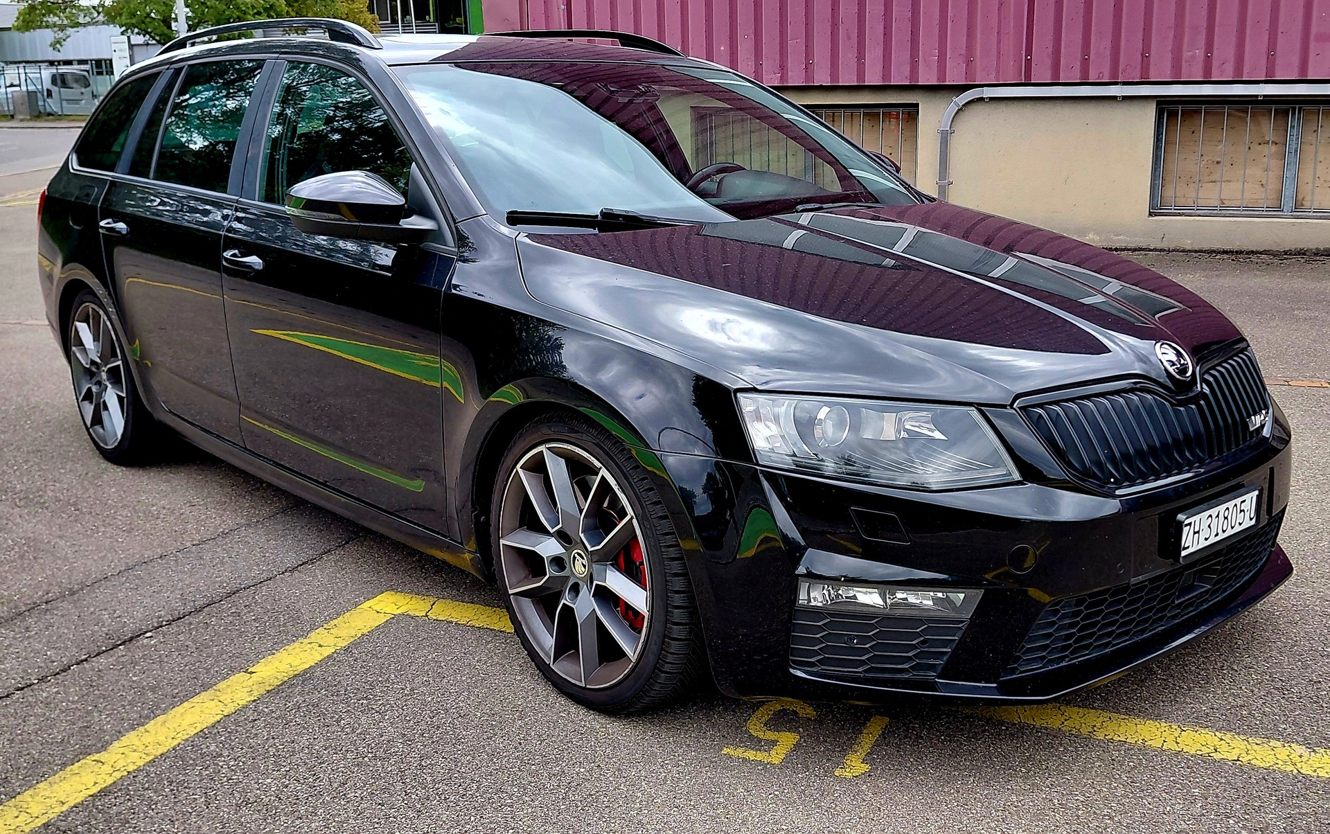 SKODA Octavia Combi 2.0 TDI RS DSG-image-1