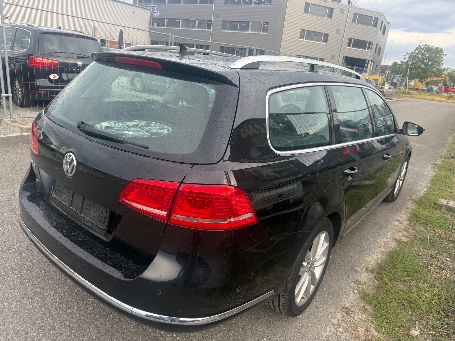 VW Passat Variant 2.0 TSI Highline DSG-image-2