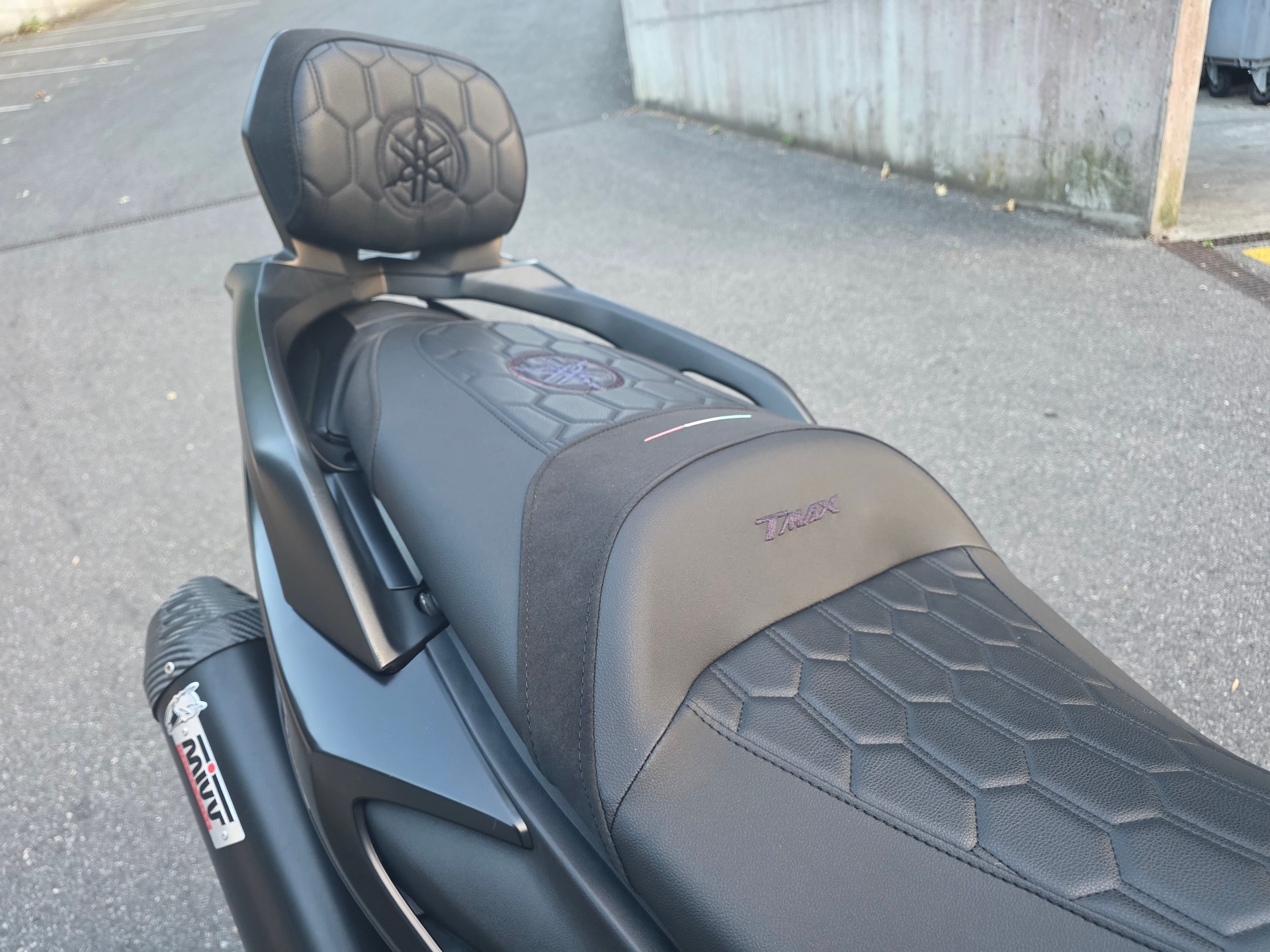 YAMAHA T-MAX Tech-Max XP 560-image-3