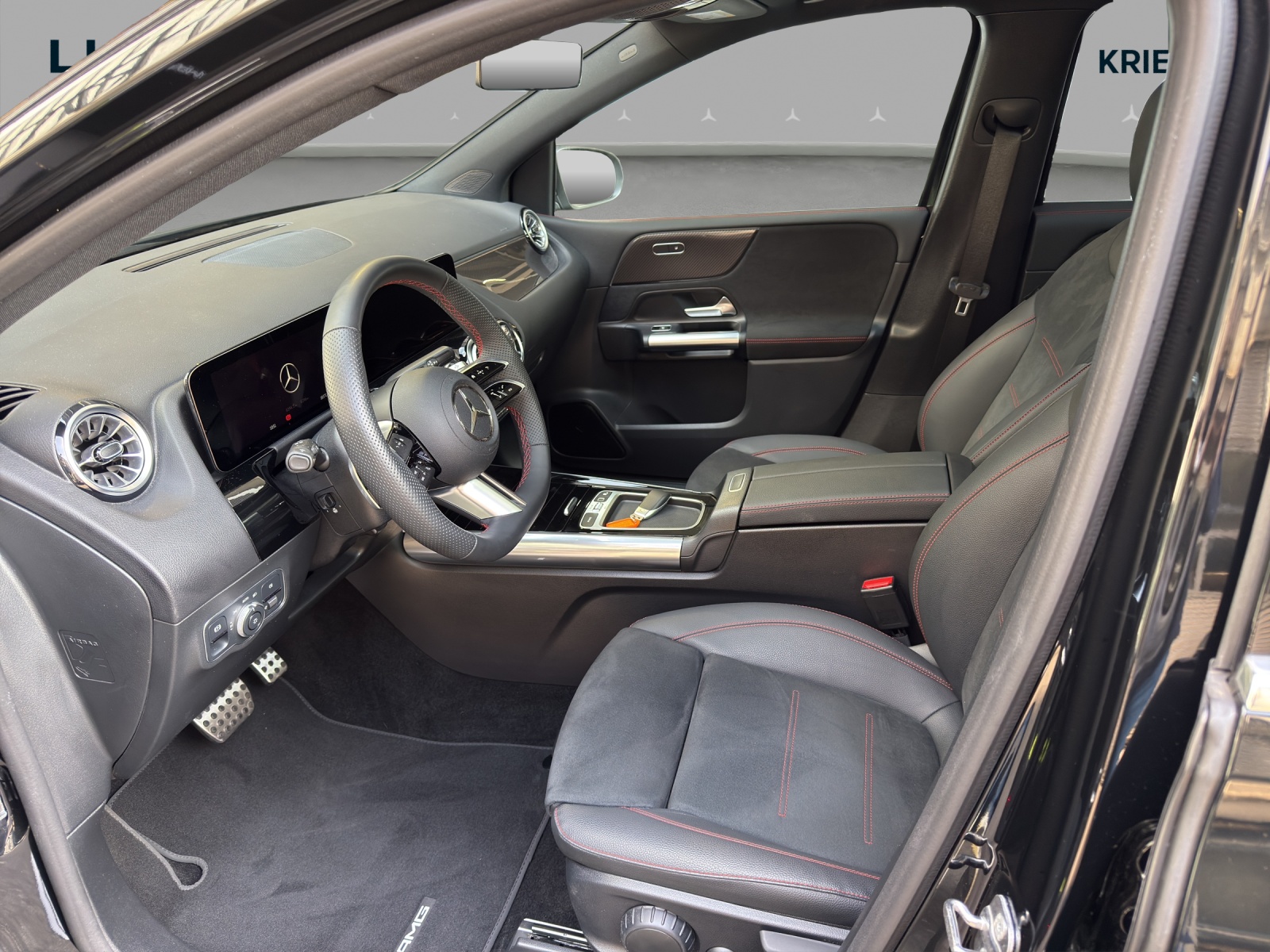 MERCEDES-BENZ B 250 4M - AMG / DISTRONIC / Panorama-Dach / Multibeam LED-image-7