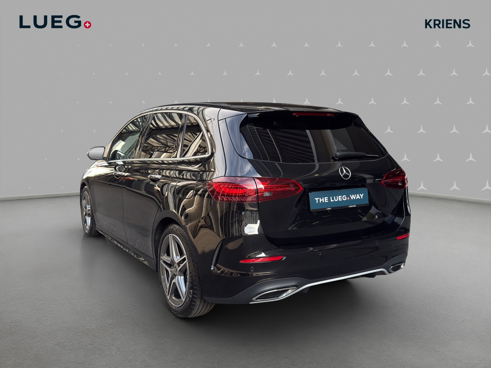 MERCEDES-BENZ B 250 4M - AMG / DISTRONIC / Panorama-Dach / Multibeam LED-image-2