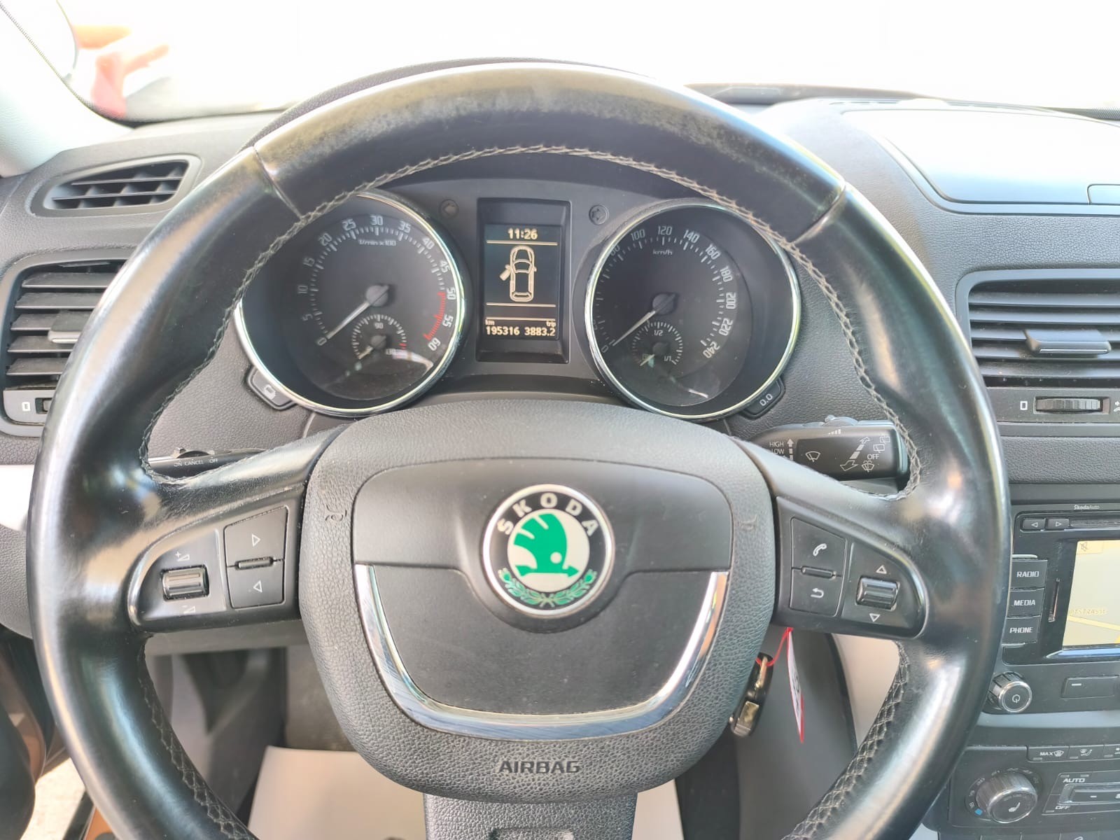 SKODA Yeti 2.0 TDI AllDrive 4x4-image-16