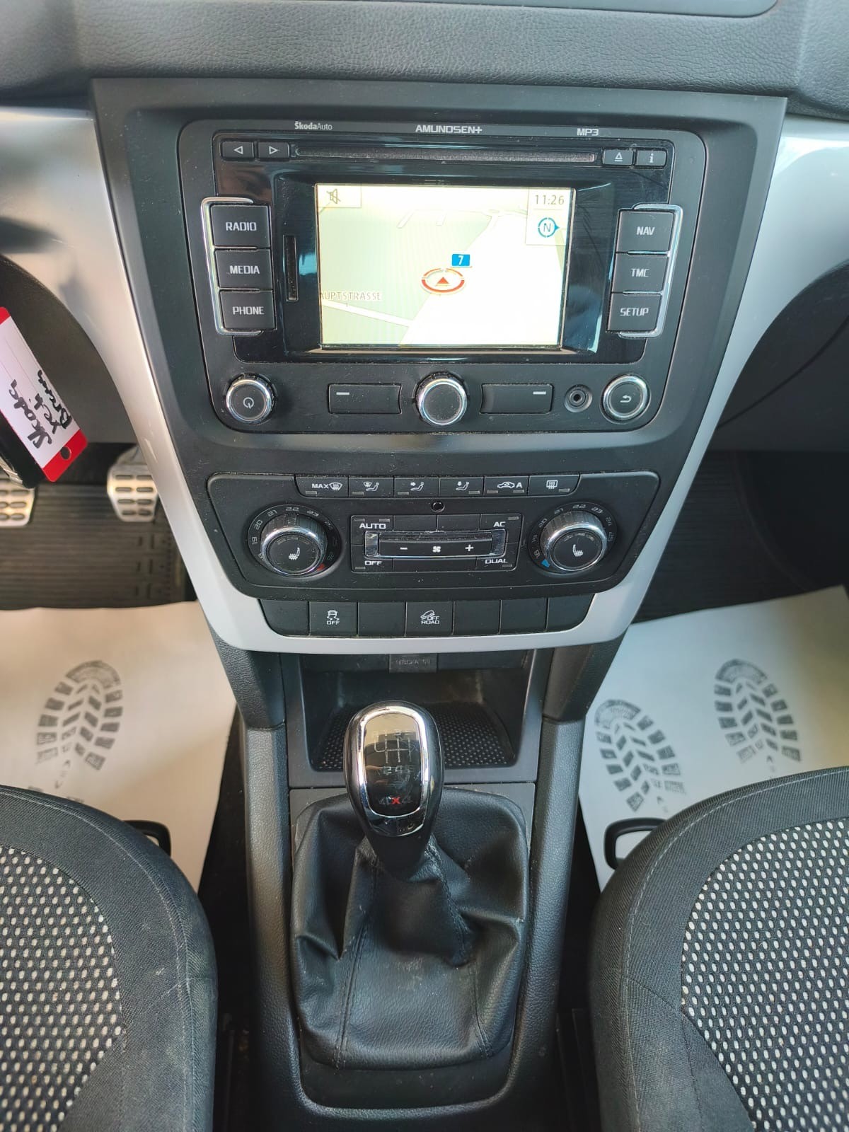 SKODA Yeti 2.0 TDI AllDrive 4x4-image-15