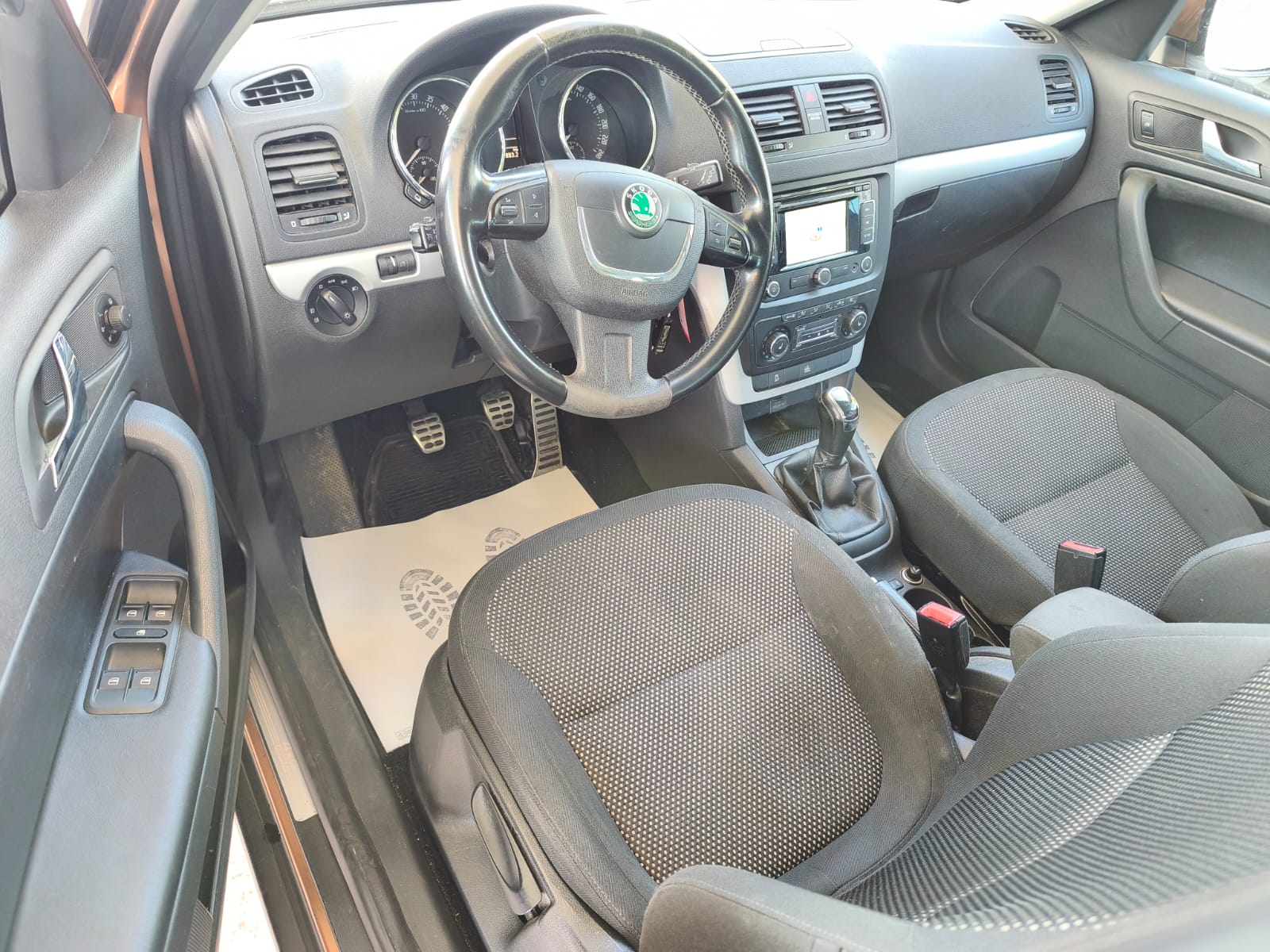 SKODA Yeti 2.0 TDI AllDrive 4x4-image-10