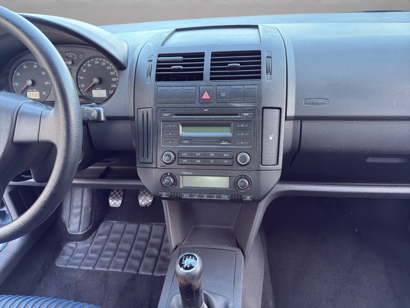 VW Polo 1.6 16V Comfortline-image-13