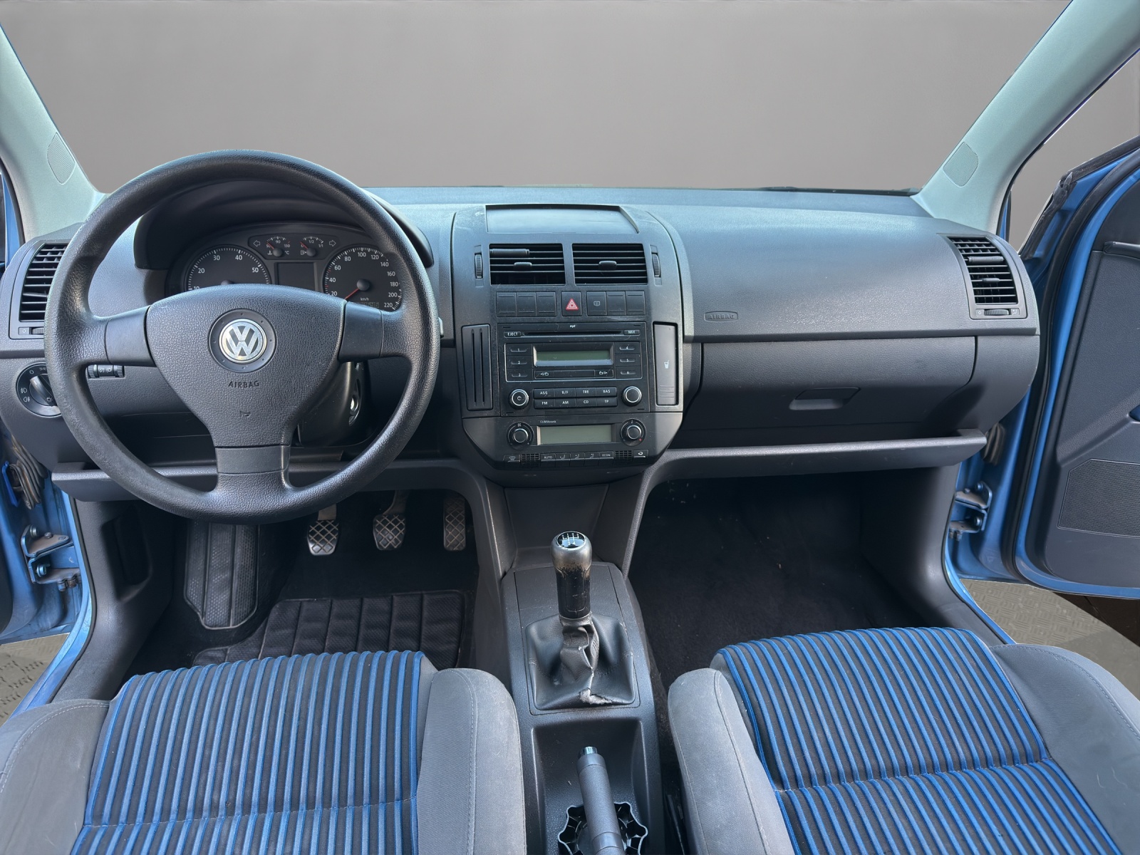 VW Polo 1.6 16V Comfortline-image-12
