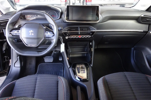 PEUGEOT 208 1.2 PureT Act.P. EAT8-image-4