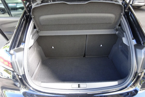 PEUGEOT 208 1.2 PureT Act.P. EAT8-image-6