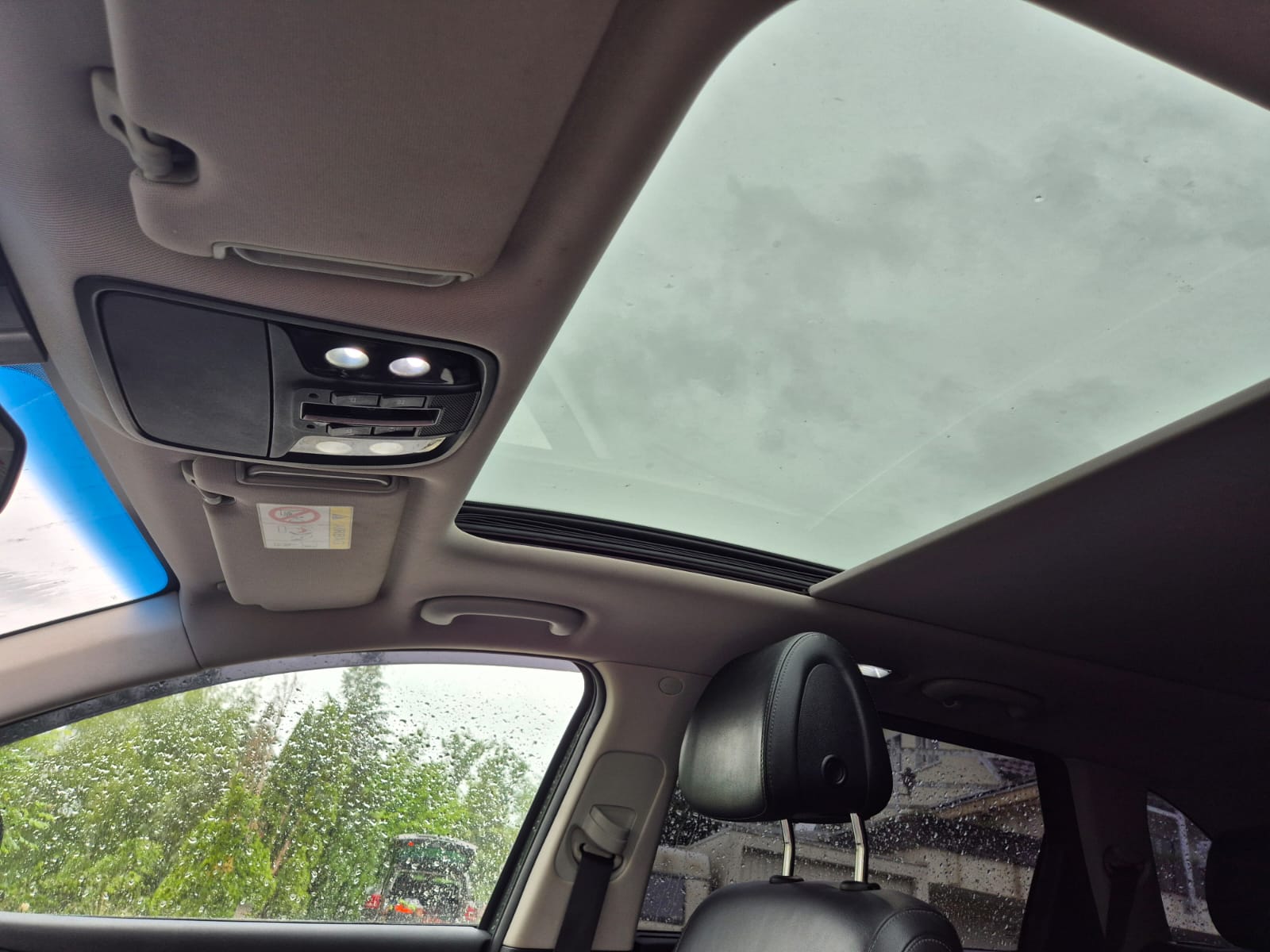 KIA Sorento 2.2 CRDI Style 7P. Automatic-image-9