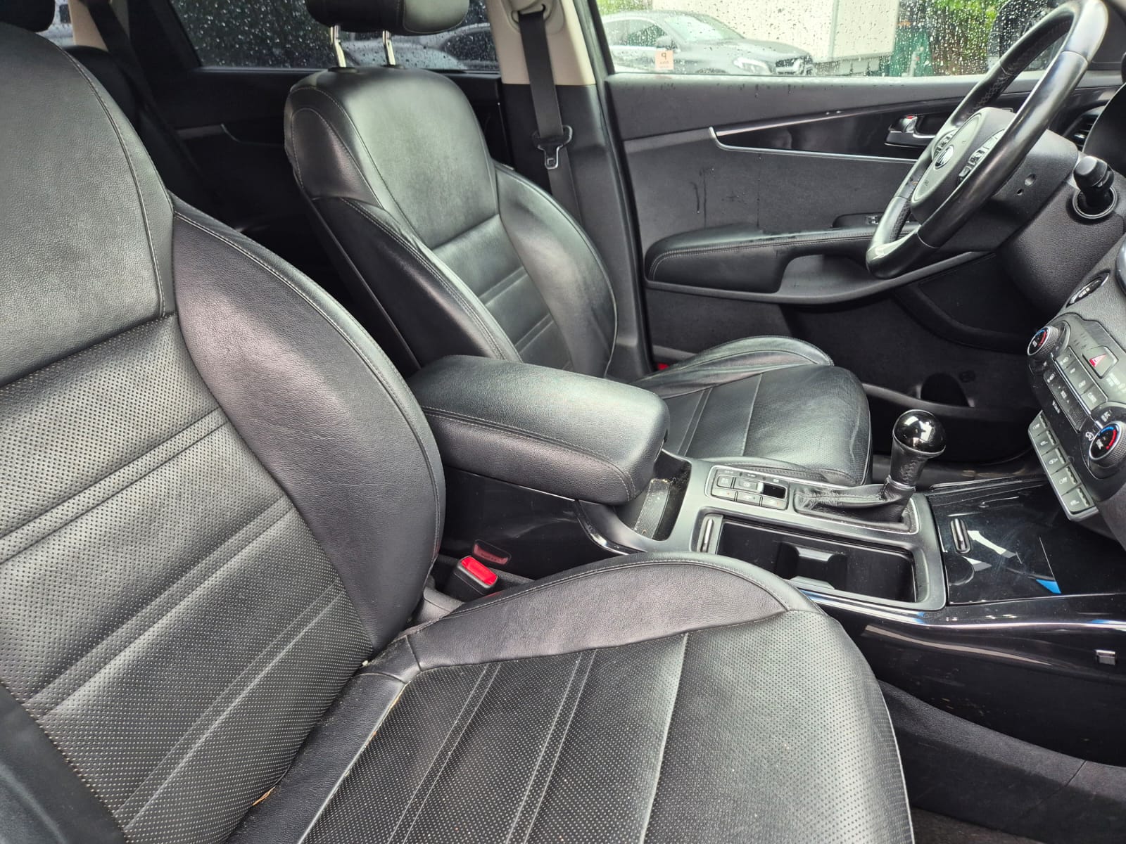 KIA Sorento 2.2 CRDI Style 7P. Automatic-image-6