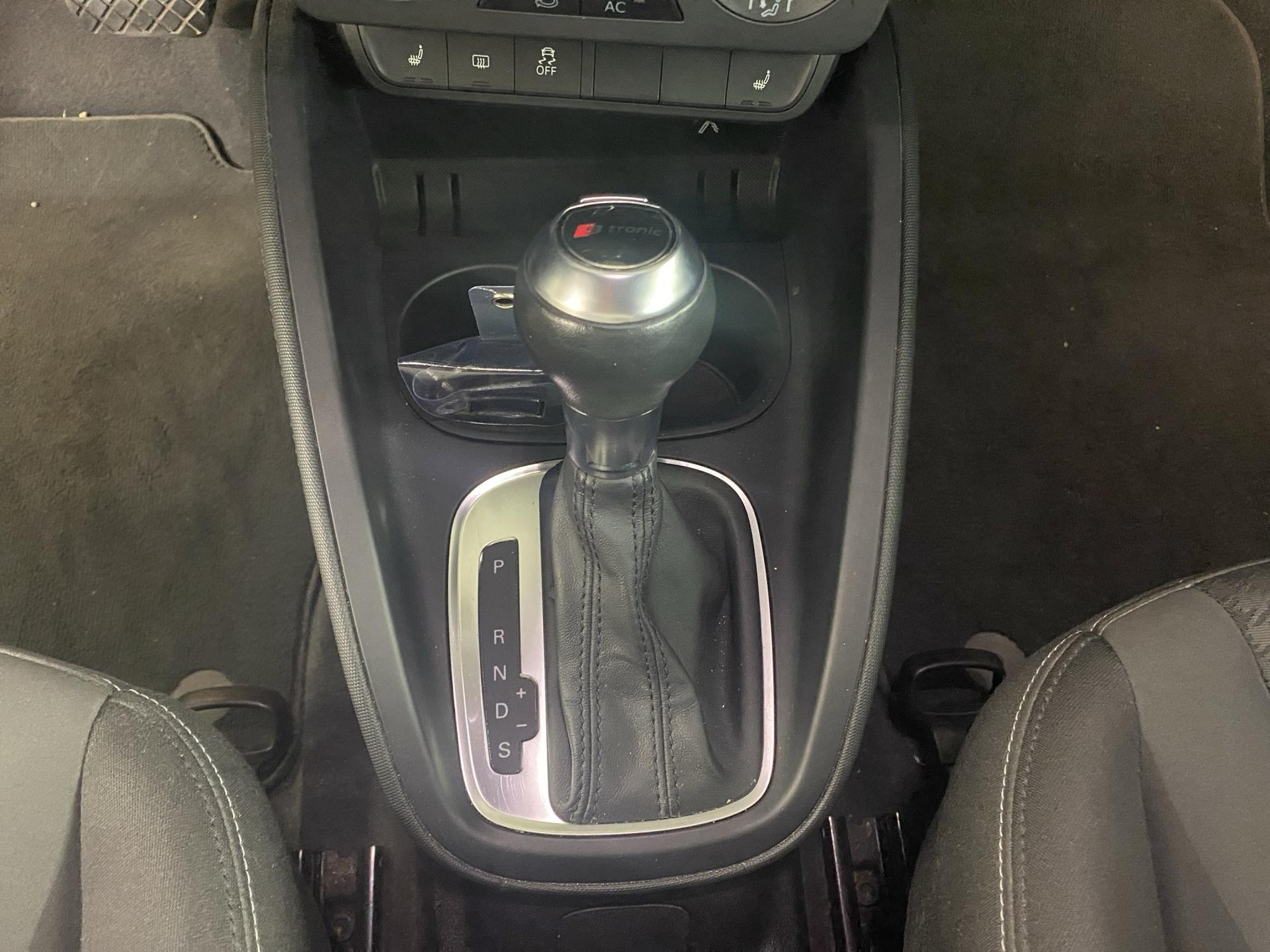 AUDI A1 1.4 TFSI Ambition S-tronic-image-20