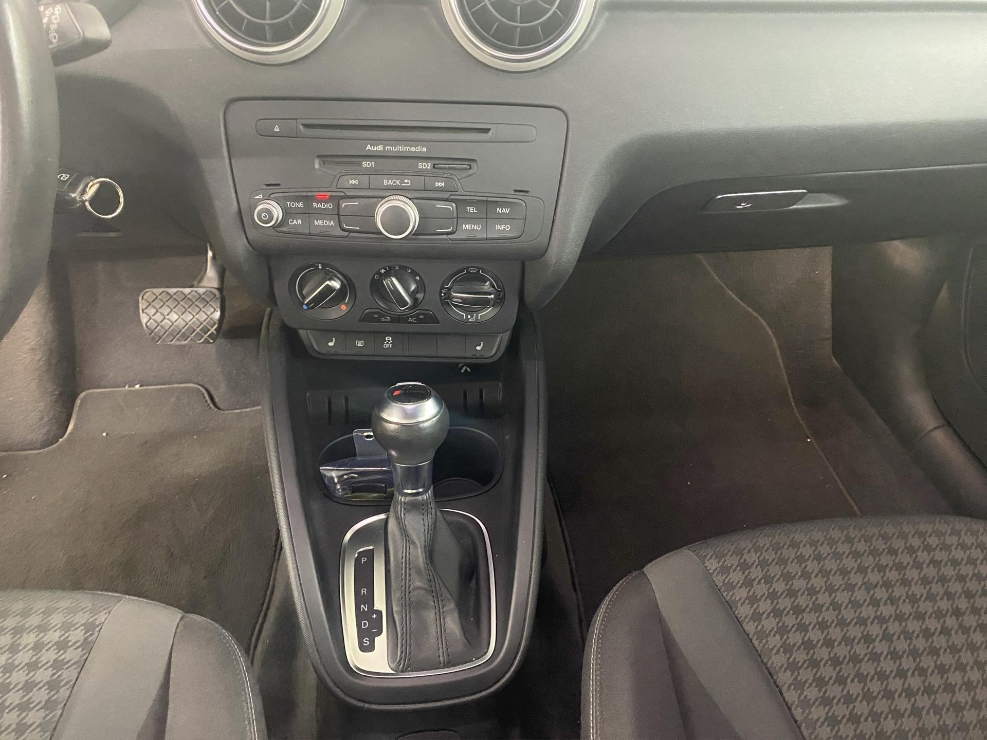 AUDI A1 1.4 TFSI Ambition S-tronic-image-9