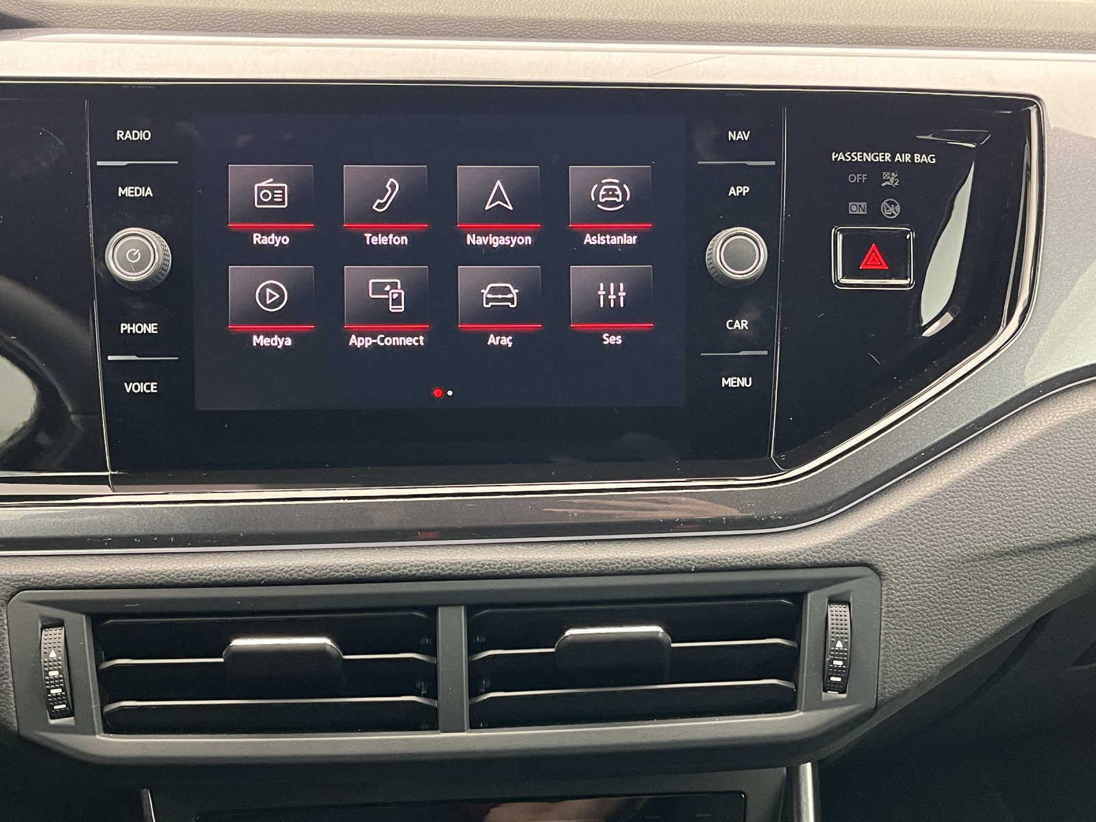 VW Polo 2.0 TSI GTI DSG-image-10