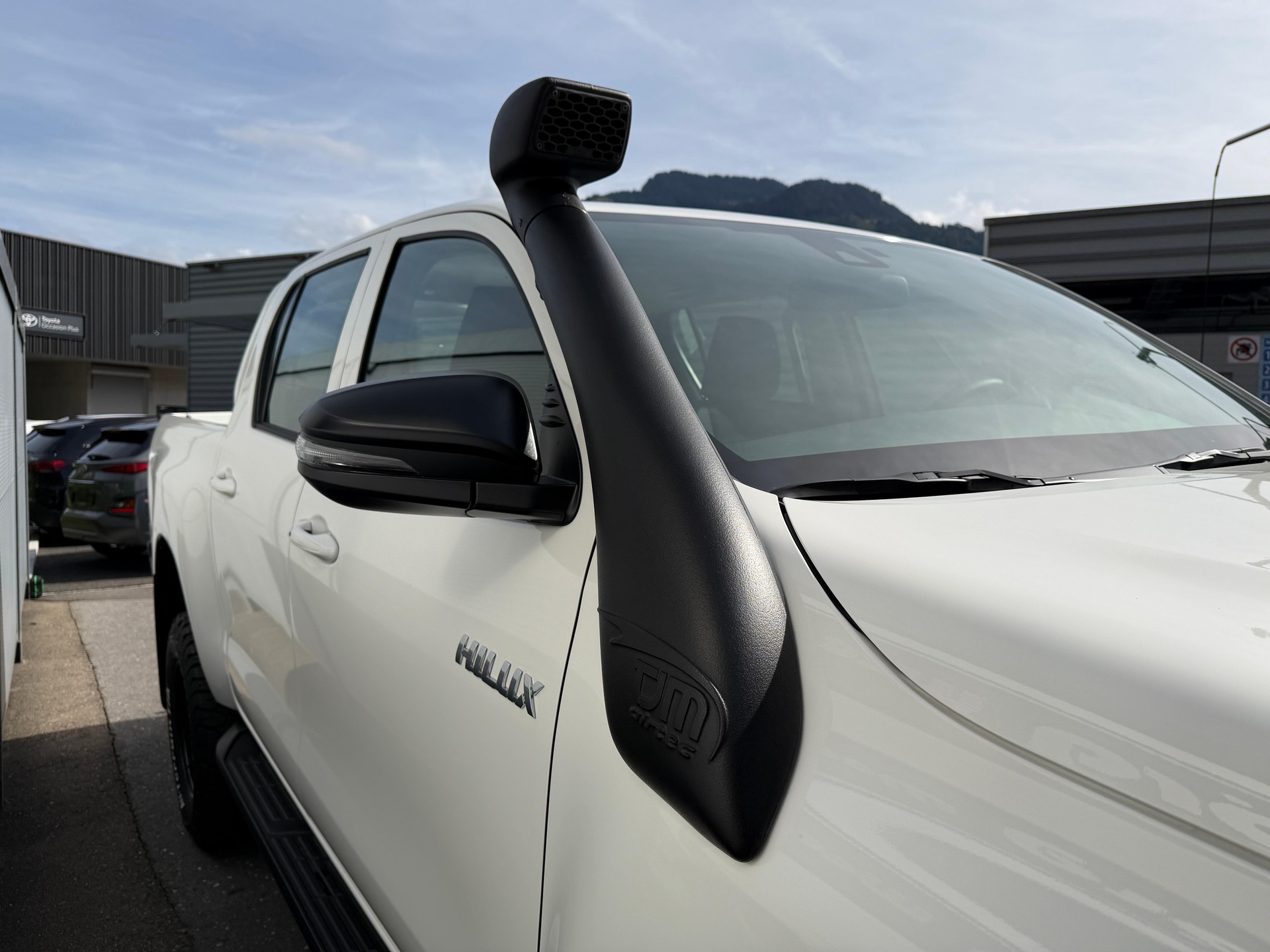 TOYOTA Hilux Double Cab.-Pick-up 2.8 D-4D 204 Comfort-image-5