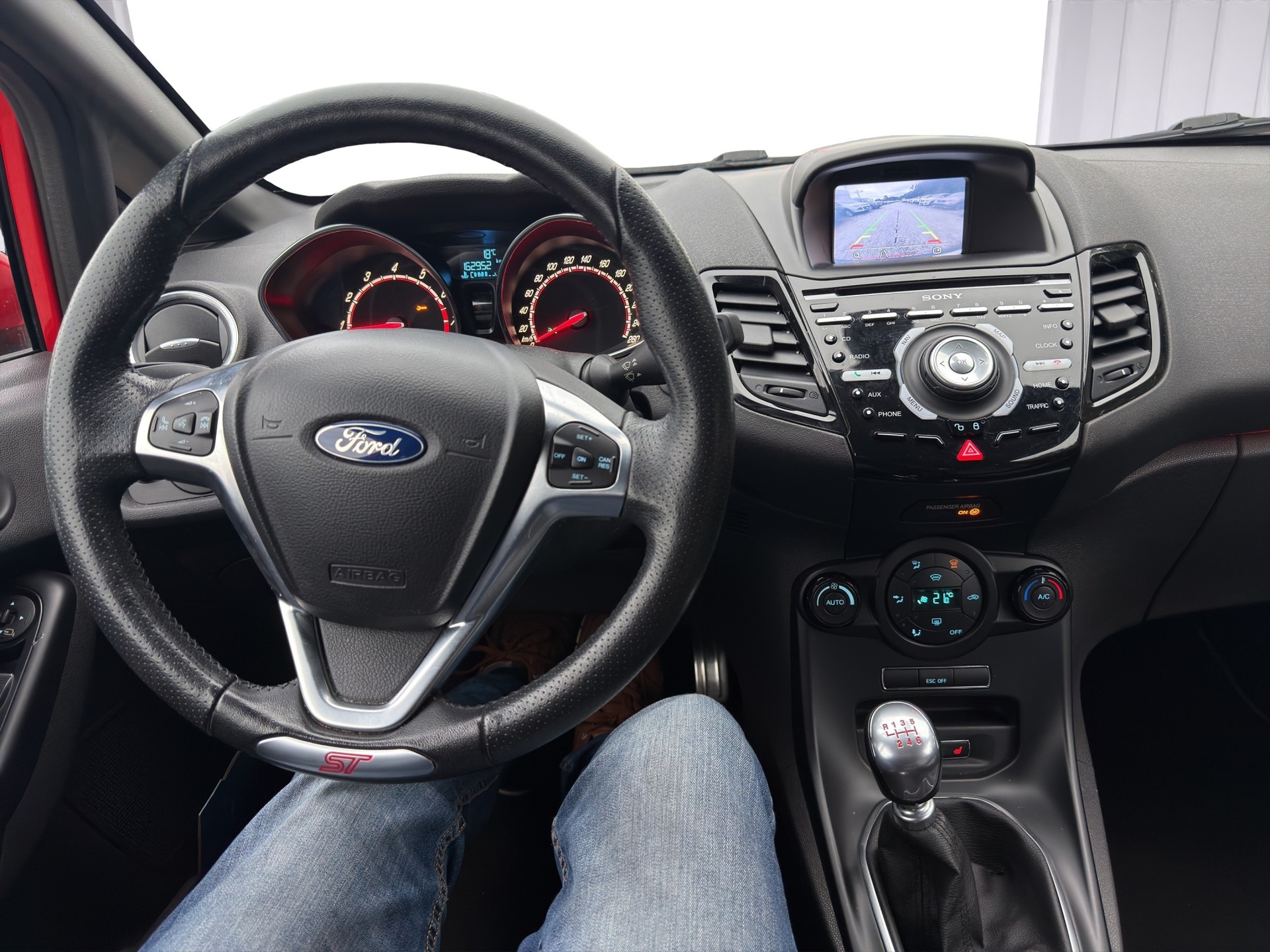FORD Fiesta 1.6 SCTi ST-image-6