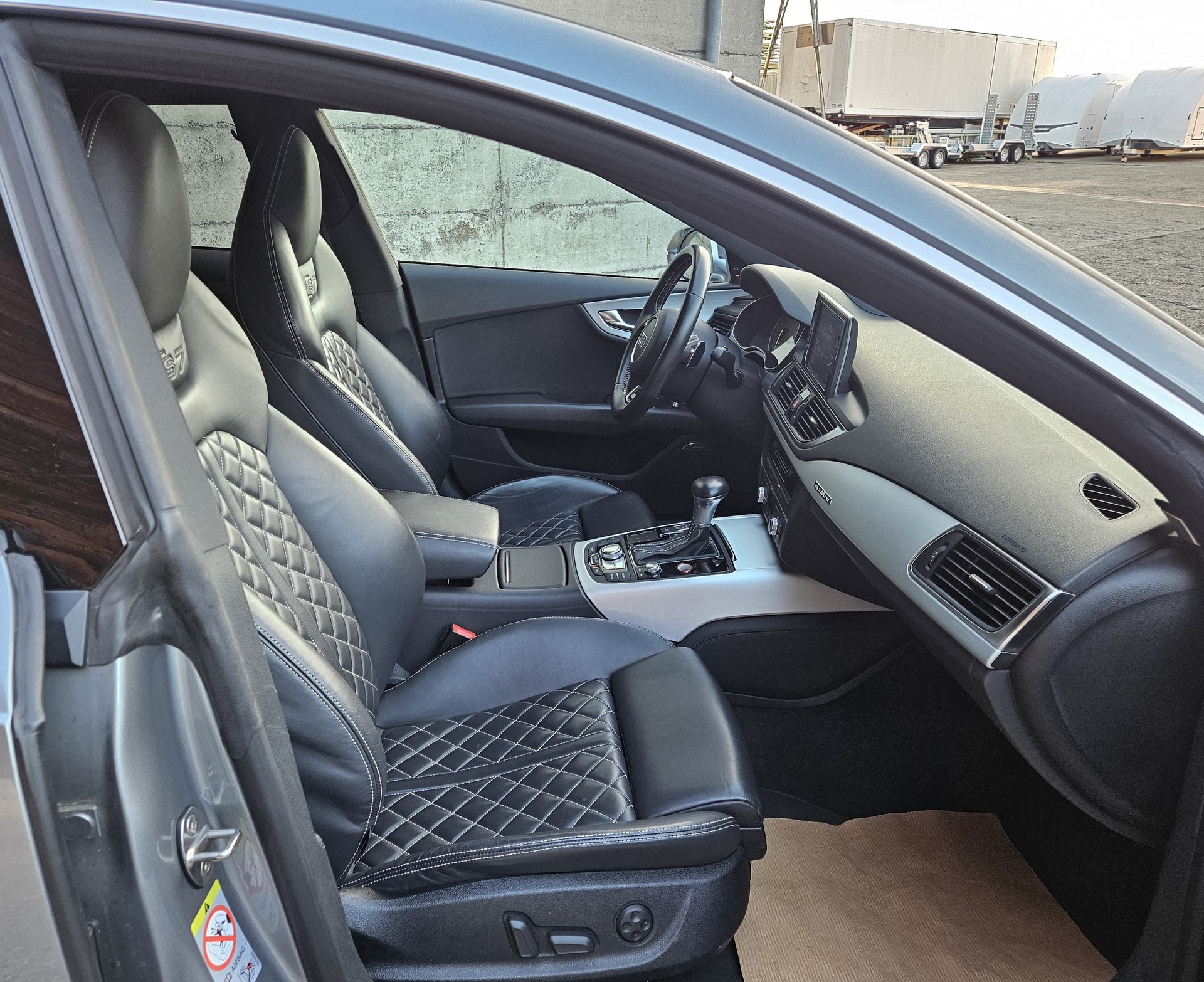 AUDI S7 Sportback 4.0 TFSI V8 quattro S-tronic frisch ab MFK-image-11