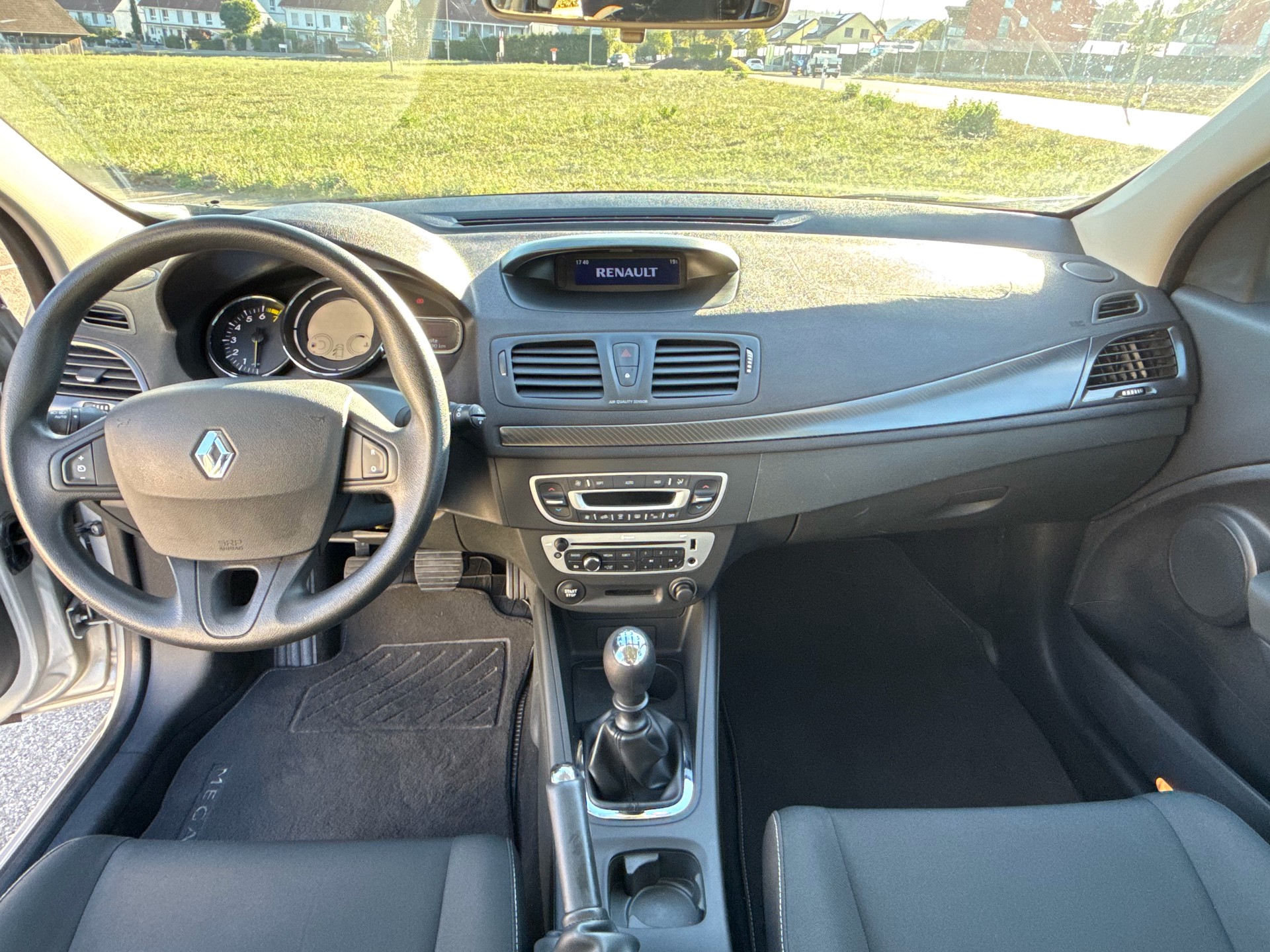 RENAULT 1.6 16V Expression-image-3