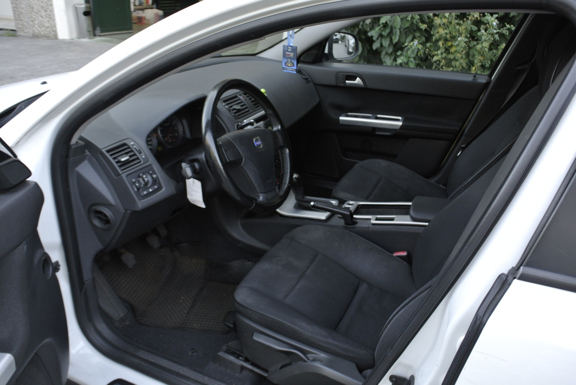 VOLVO V50 1.6-image-9