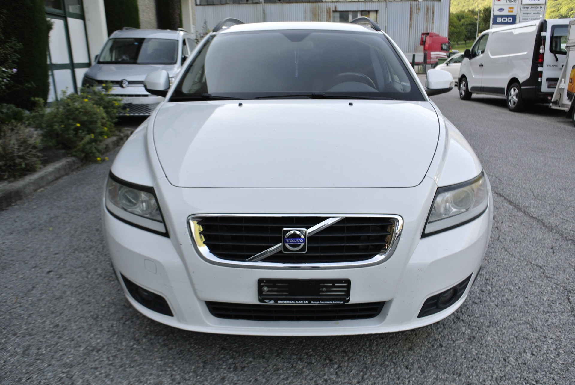 VOLVO V50 1.6-image-1
