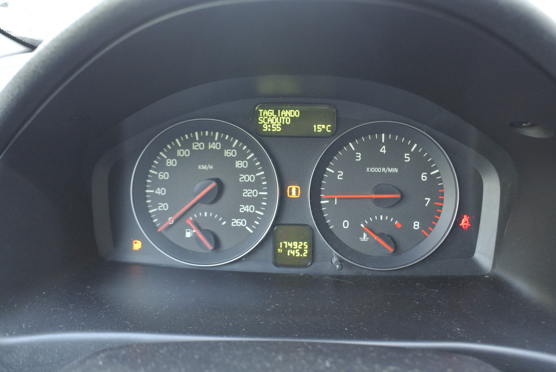 VOLVO V50 1.6-image-19