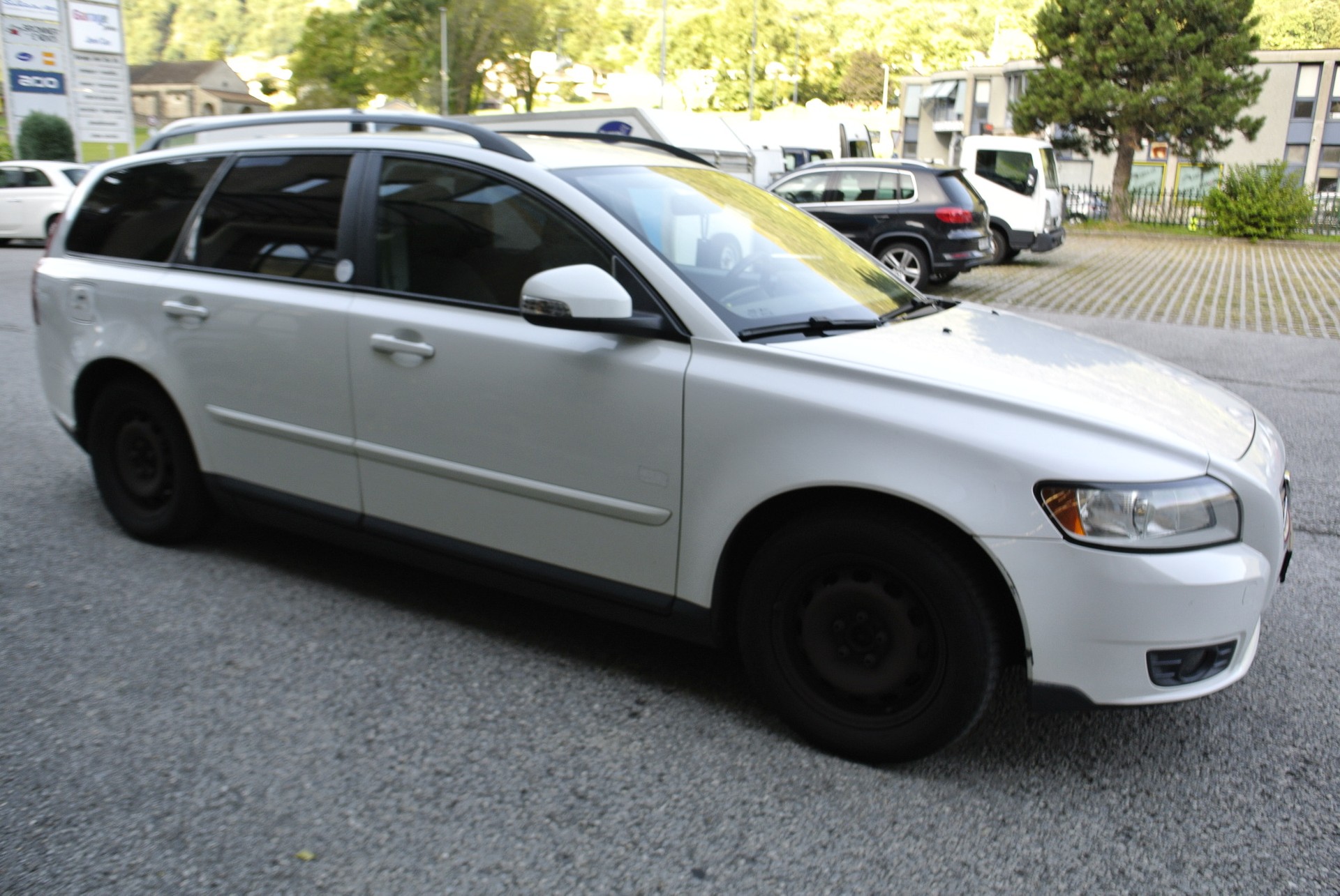 VOLVO V50 1.6-image-4