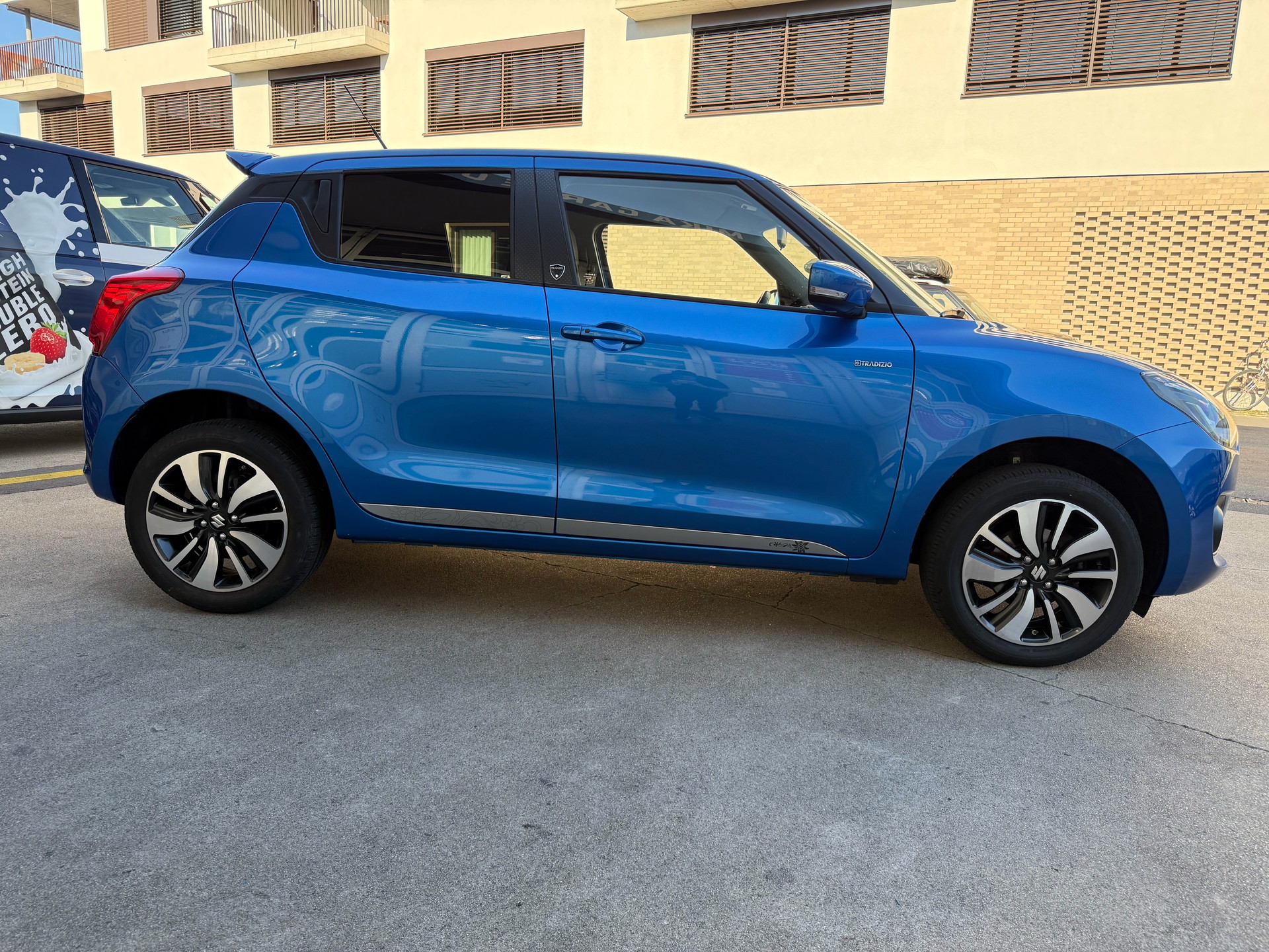 SUZUKI Swift 1.2i 16V SHVS TradizioTop Hybrid Allgrip 4x4-image-13