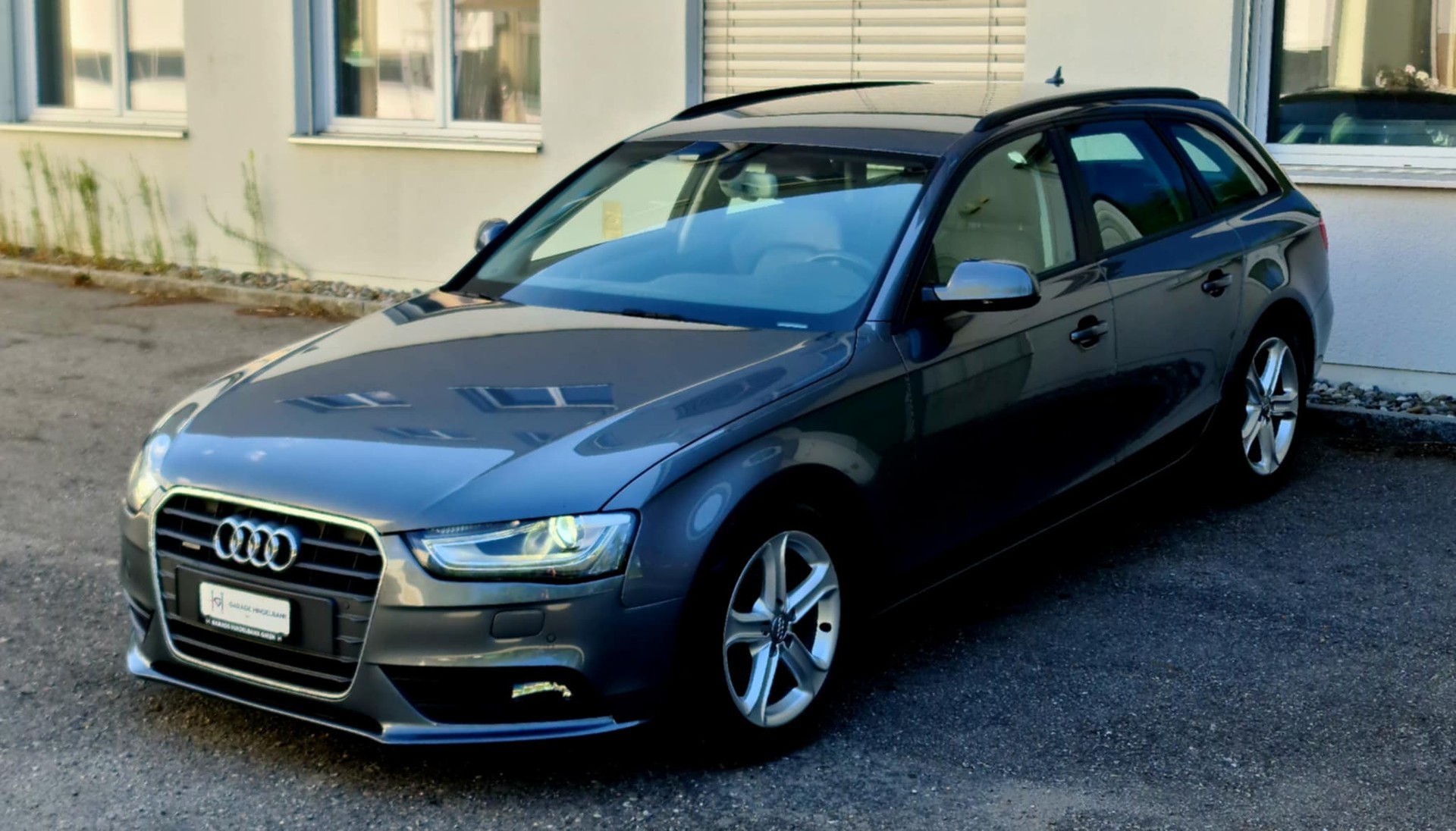 AUDI A4 Avant 2.0 TDI quattro S-tronic-image-4