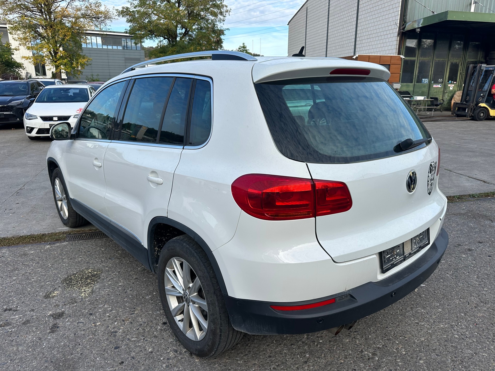 VW Tiguan 2.0 TDI BlueMotion Sport&Style 4Motion DSG-image-5