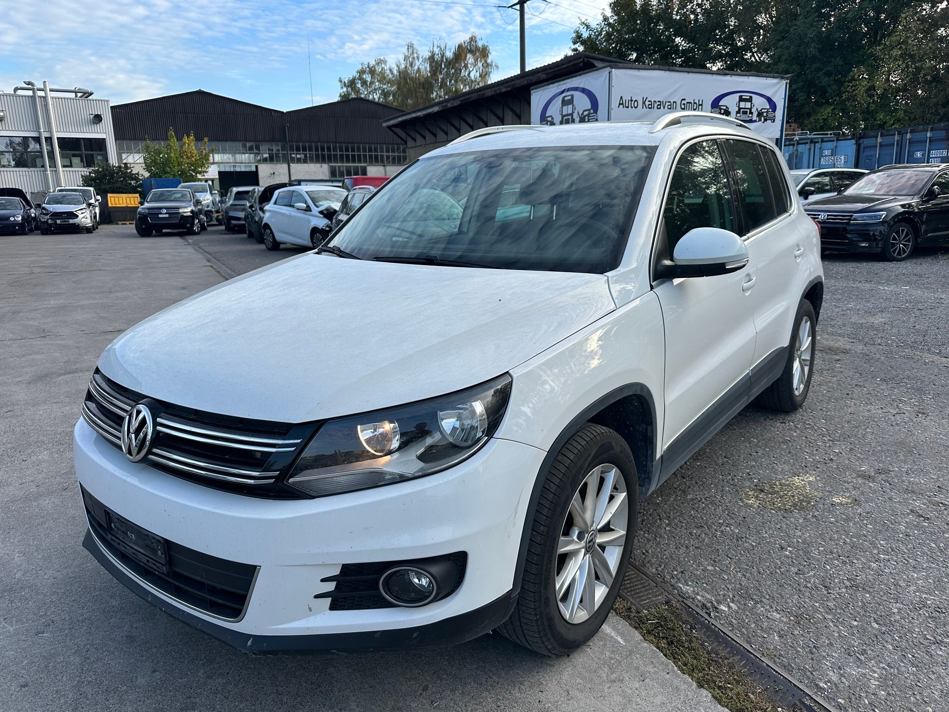 VW Tiguan 2.0 TDI BlueMotion Sport&Style 4Motion DSG-image-1