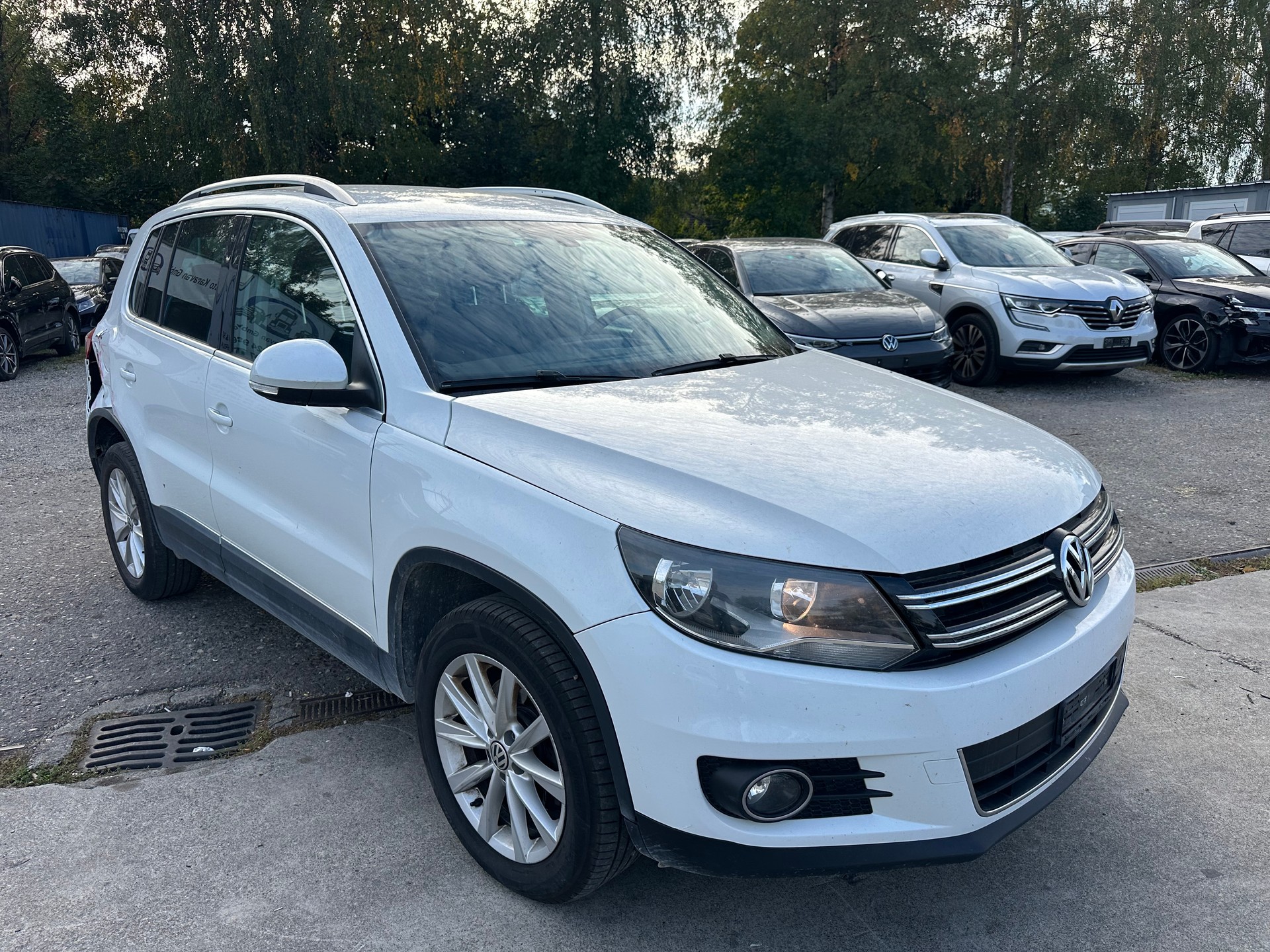 VW Tiguan 2.0 TDI BlueMotion Sport&Style 4Motion DSG-image-9