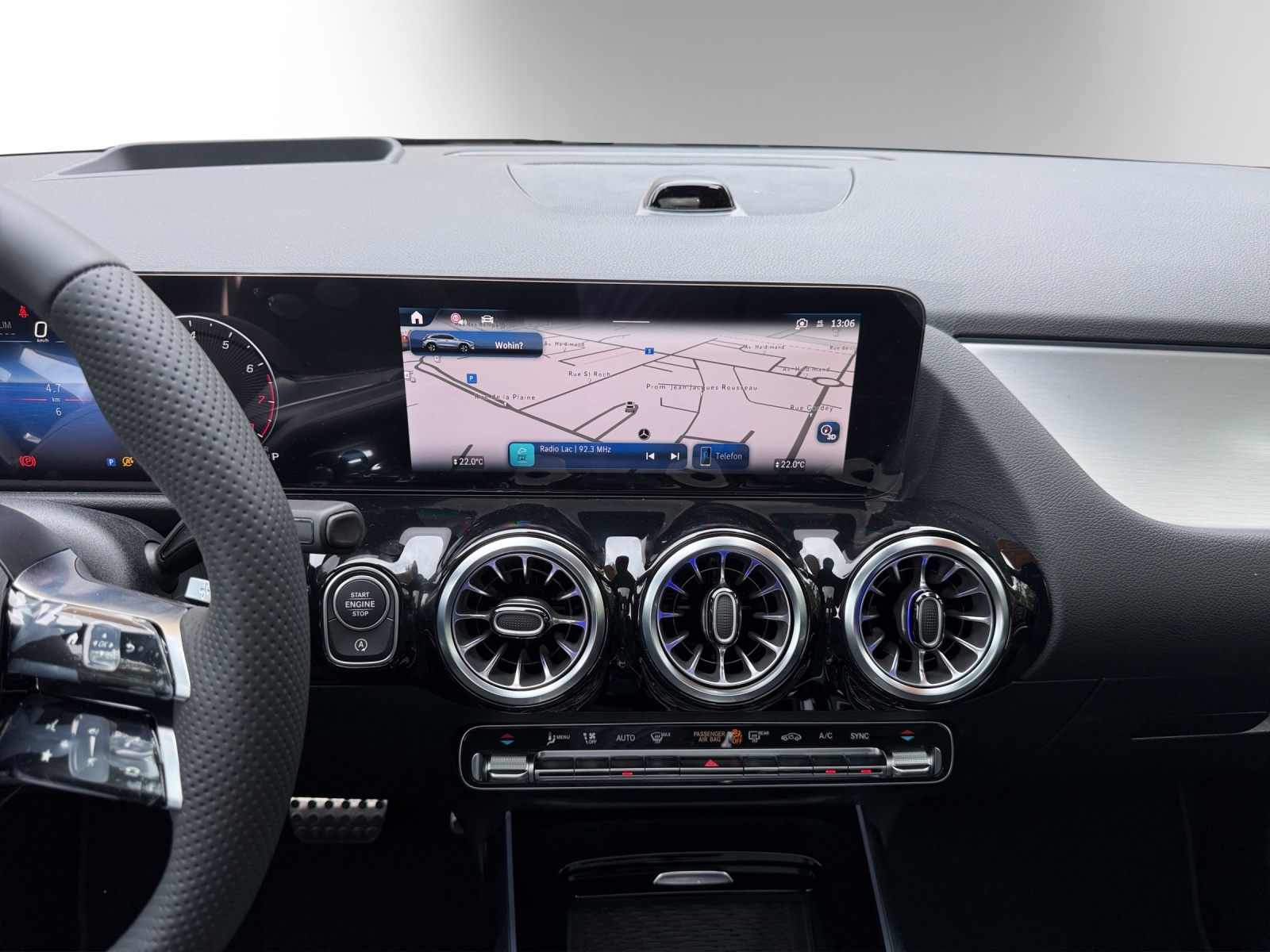 MERCEDES-BENZ GLA 250 4Matic 8G-DCT Swiss Star-image-13