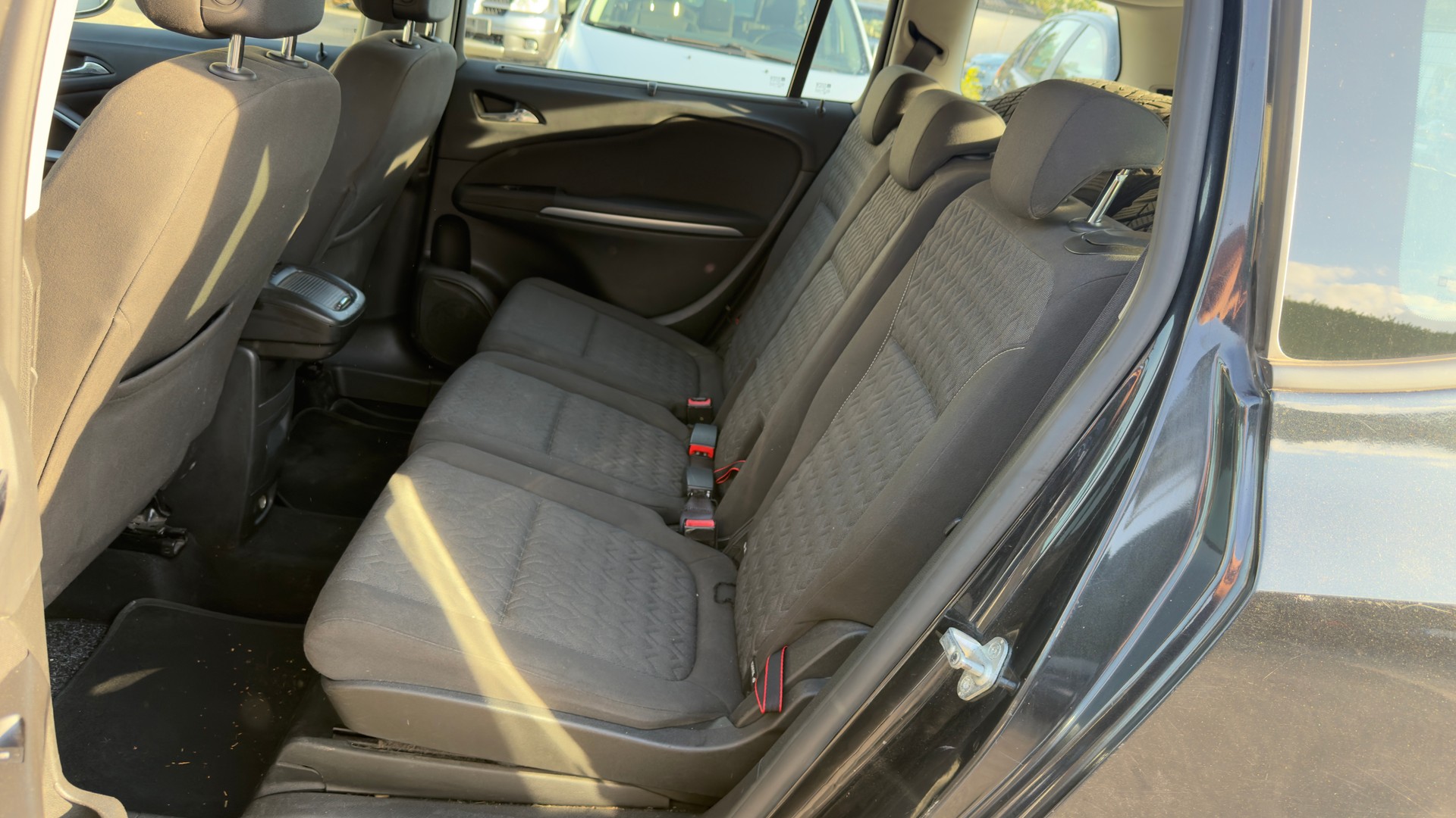 OPEL Zafira Tourer 1.6i 16V Turbo Cosmo Automatic-image-10