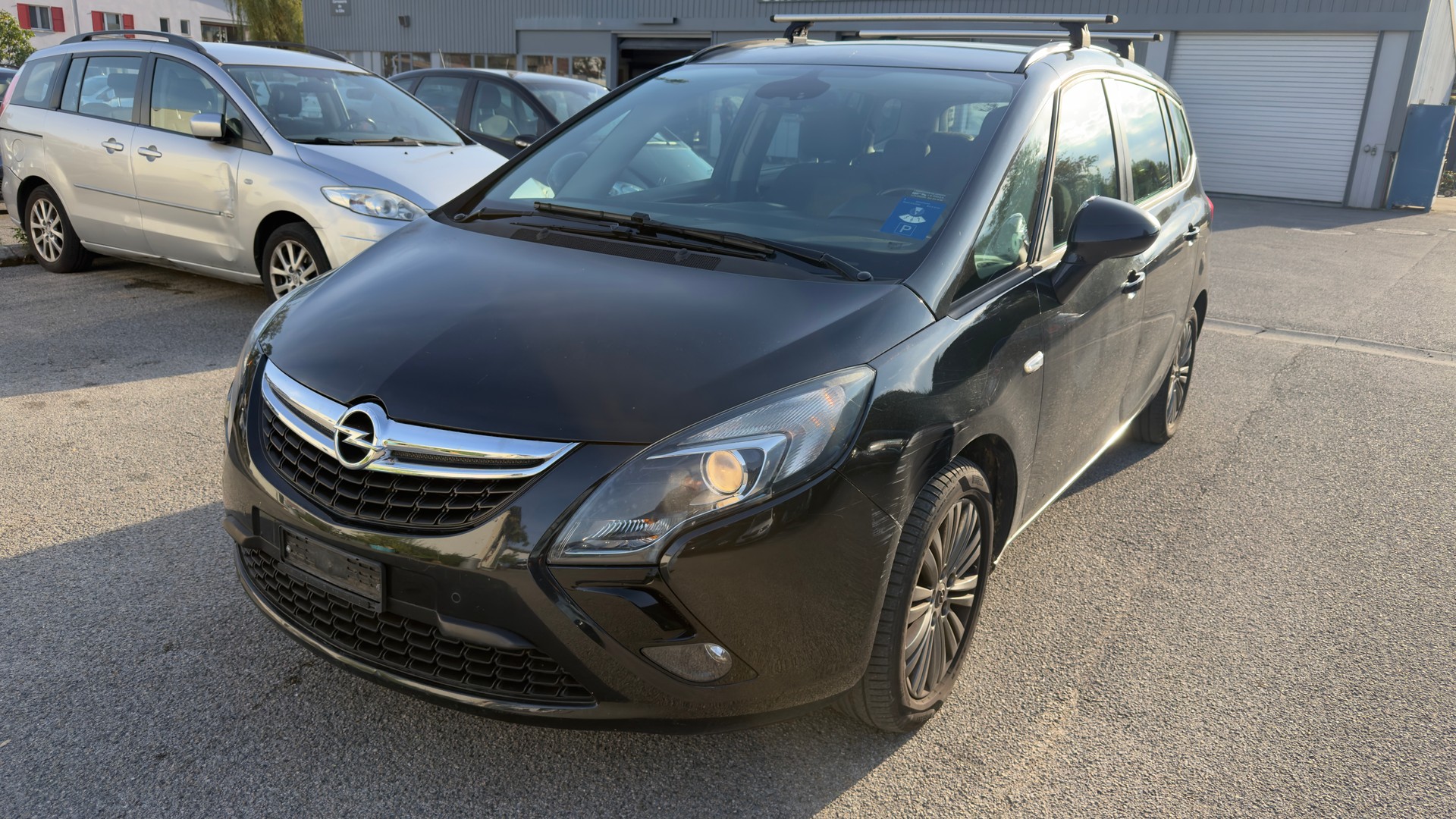 OPEL Zafira Tourer 1.6i 16V Turbo Cosmo Automatic-image-2