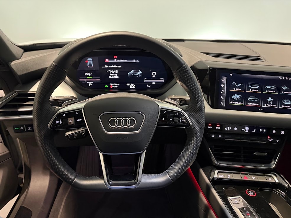AUDI e-tron GT quattro-image-5