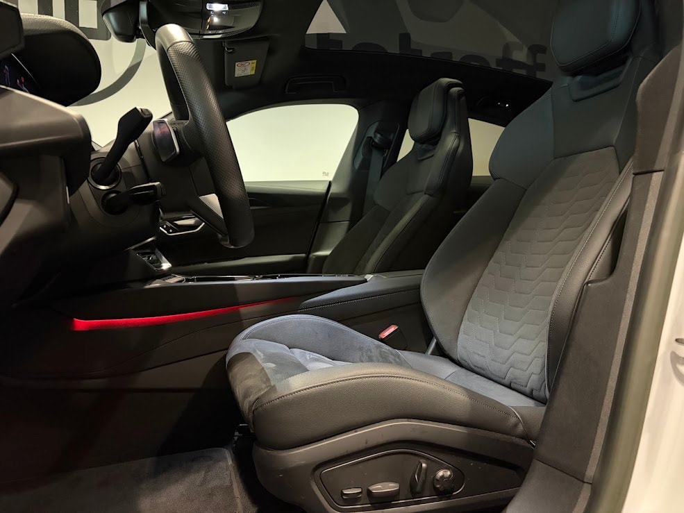 AUDI e-tron GT quattro-image-3