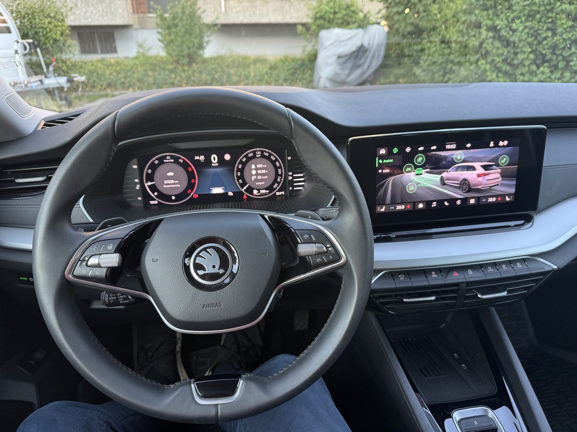 SKODA Octavia Combi 2.0 TDI 150 Selection DSG-image-7