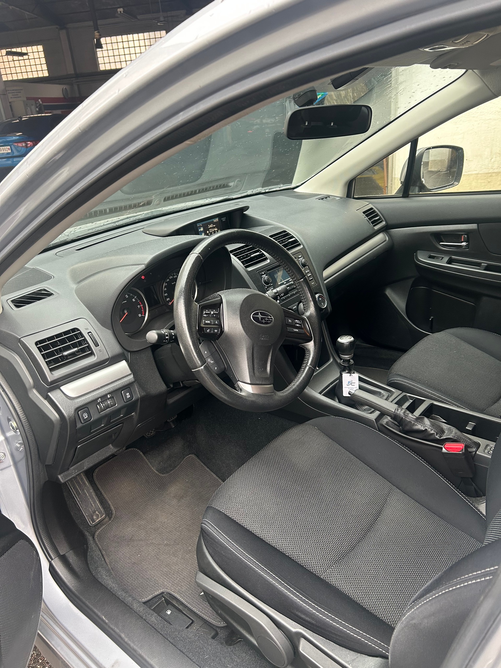 SUBARU XV 2.0 Swiss Three AWD-image-4