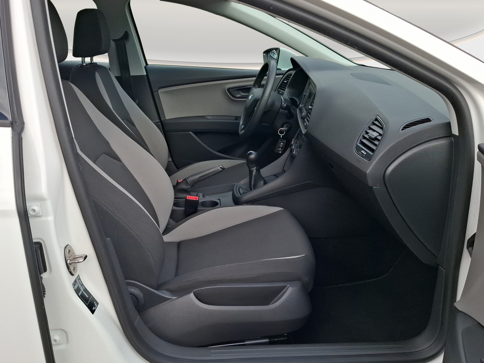 SEAT Leon 1.0 Ecomotive TSI Reference // 8-fach Aluminiumbereift-image-9