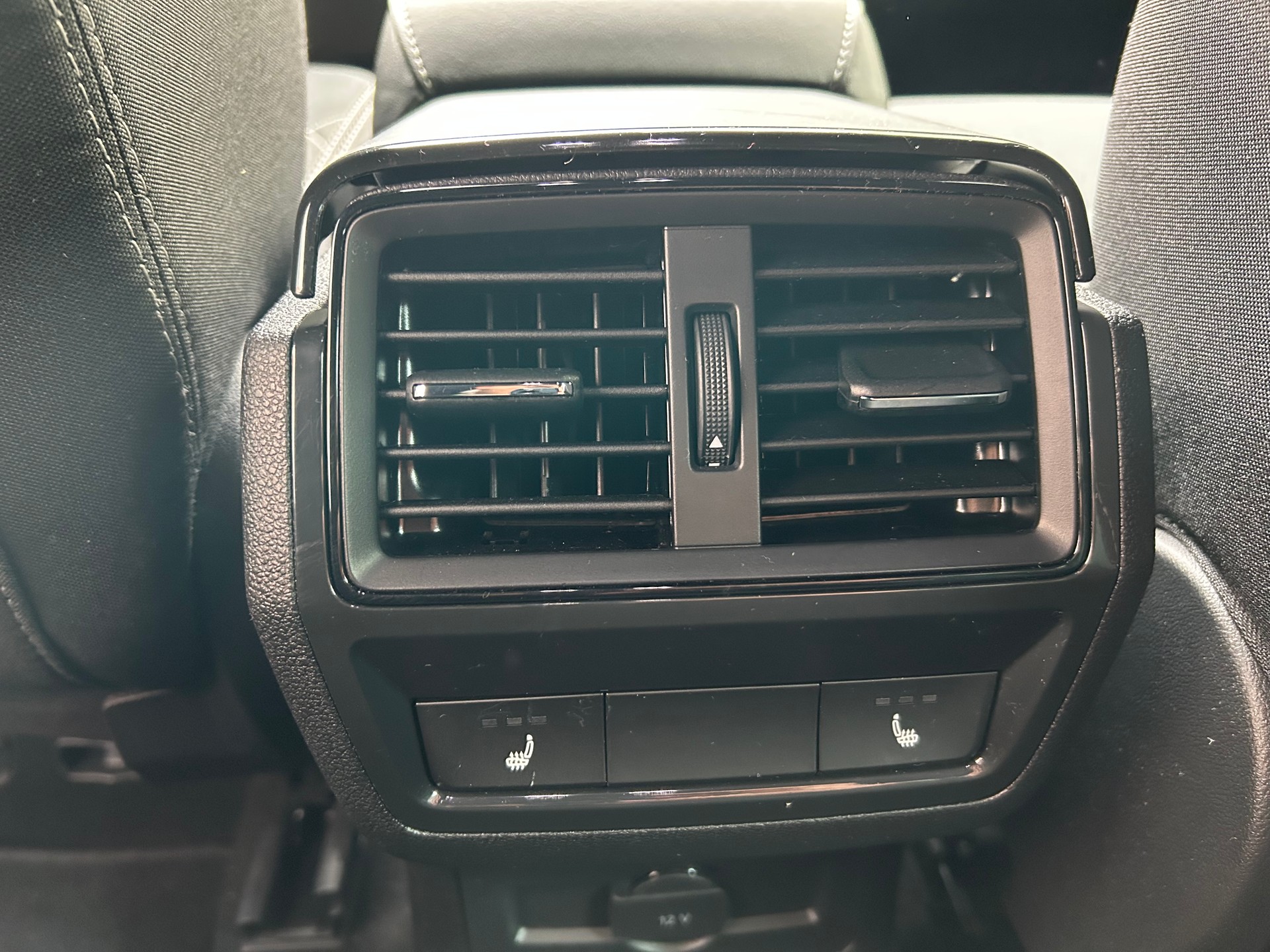 SKODA Karoq 1.5 TSI SportLine DSG-image-7